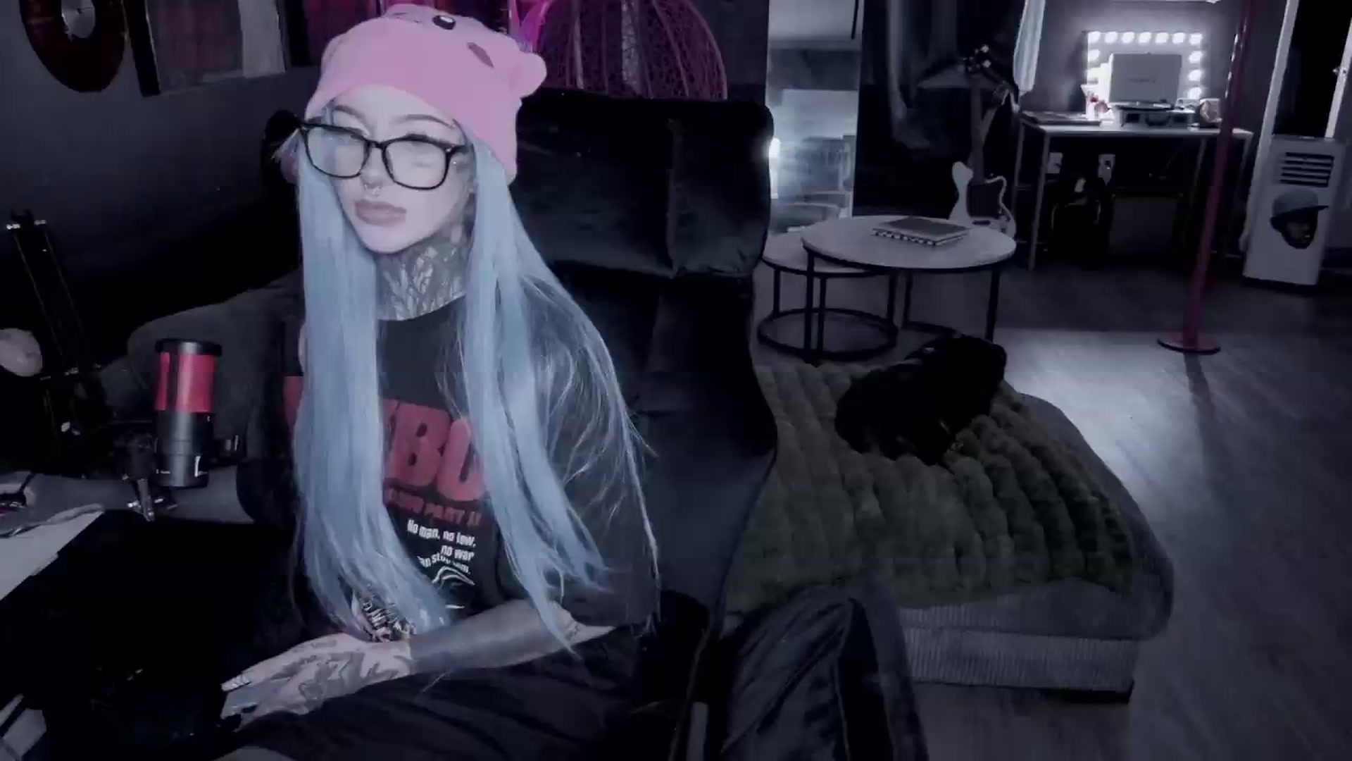 Gallery image thumbnail from Tattoobambi's myfreecams stream on, 08/30/2026, 02:12 image 18 of 20