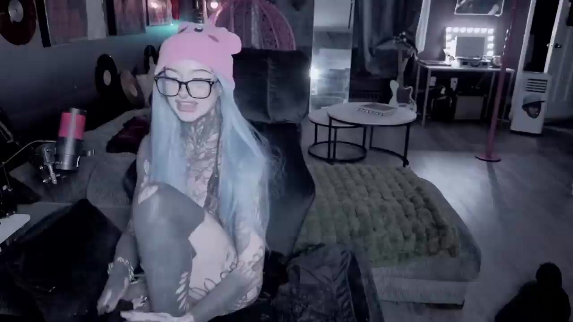 Gallery image thumbnail from Tattoobambi's myfreecams stream on, 08/30/2026, 04:00 image 1 of 20