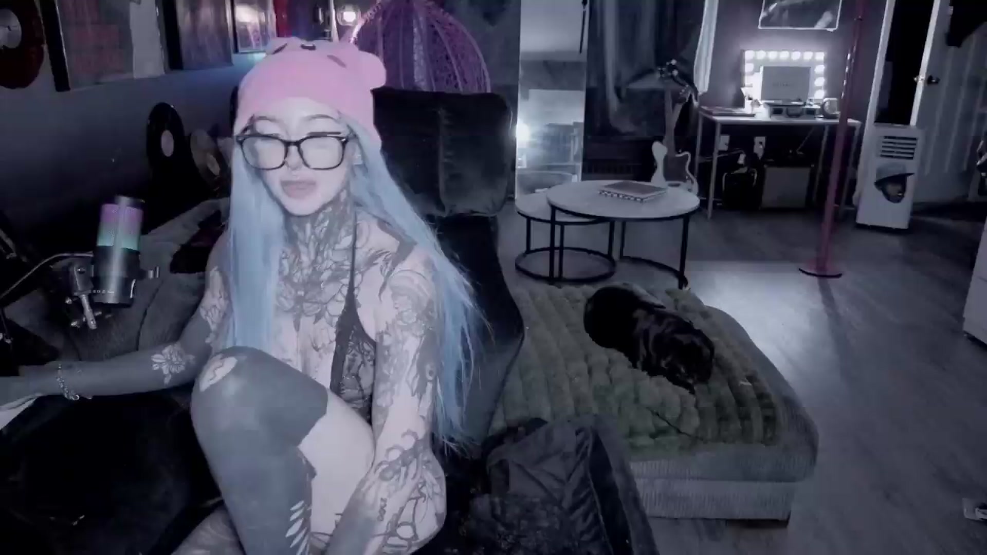 Gallery image thumbnail from Tattoobambi's myfreecams stream on, 08/30/2026, 04:00 image 8 of 20