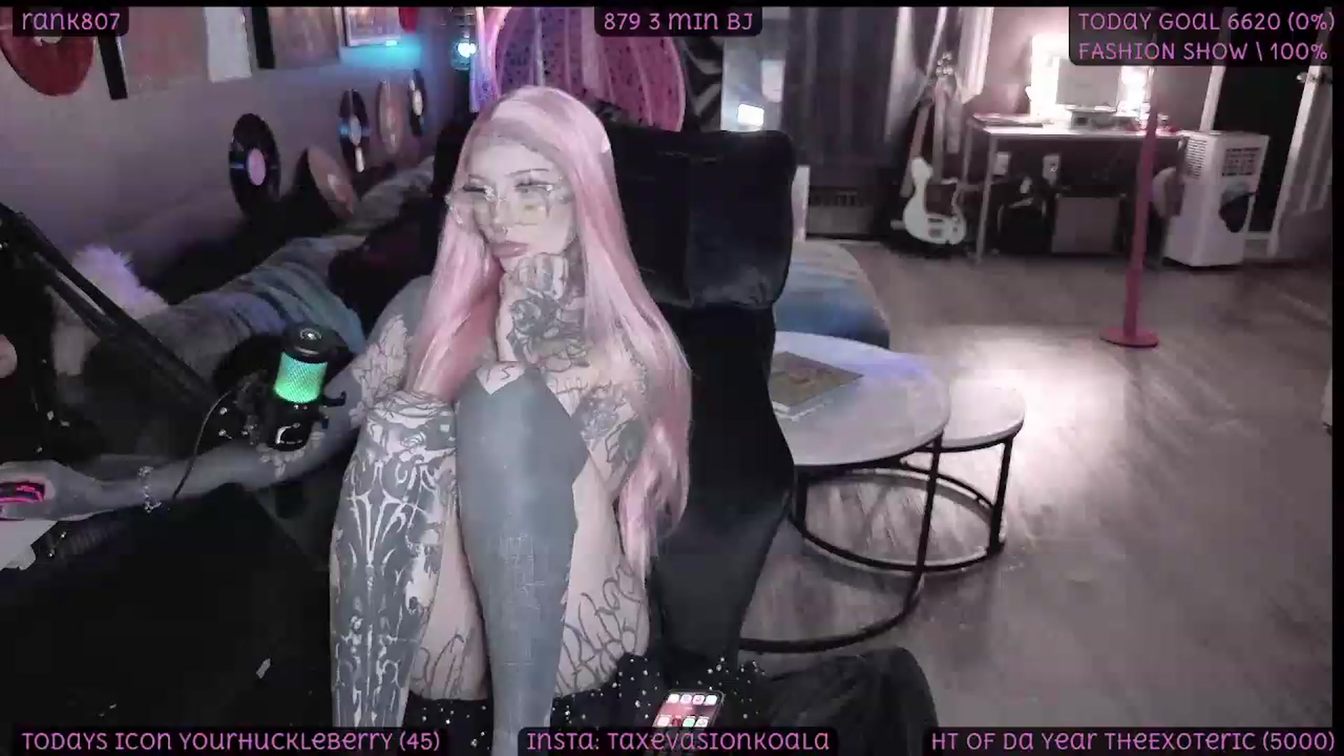 Gallery image thumbnail from Tattoobambi's myfreecams stream on, 09/03/2026, 01:13 image 12 of 20