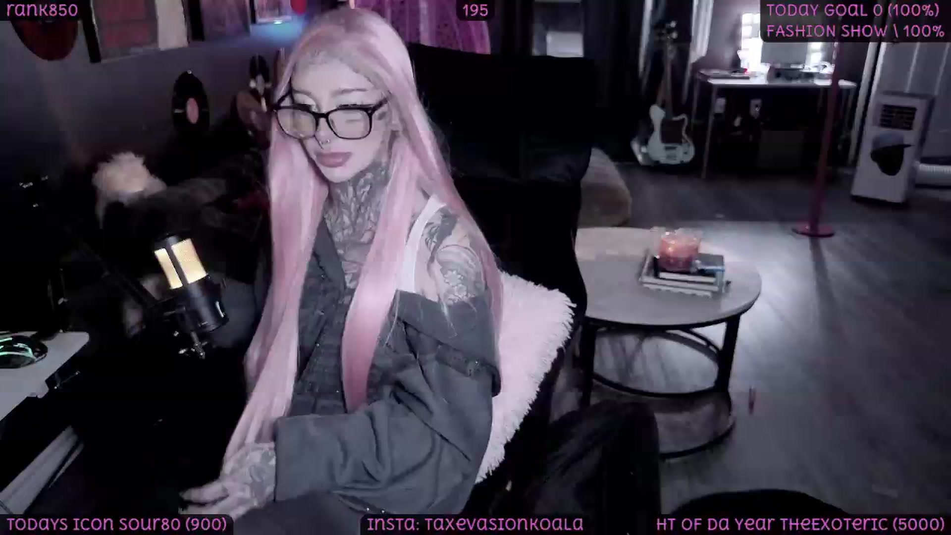 Gallery image thumbnail from Tattoobambi's myfreecams stream on, 09/07/2026, 06:16 image 10 of 20