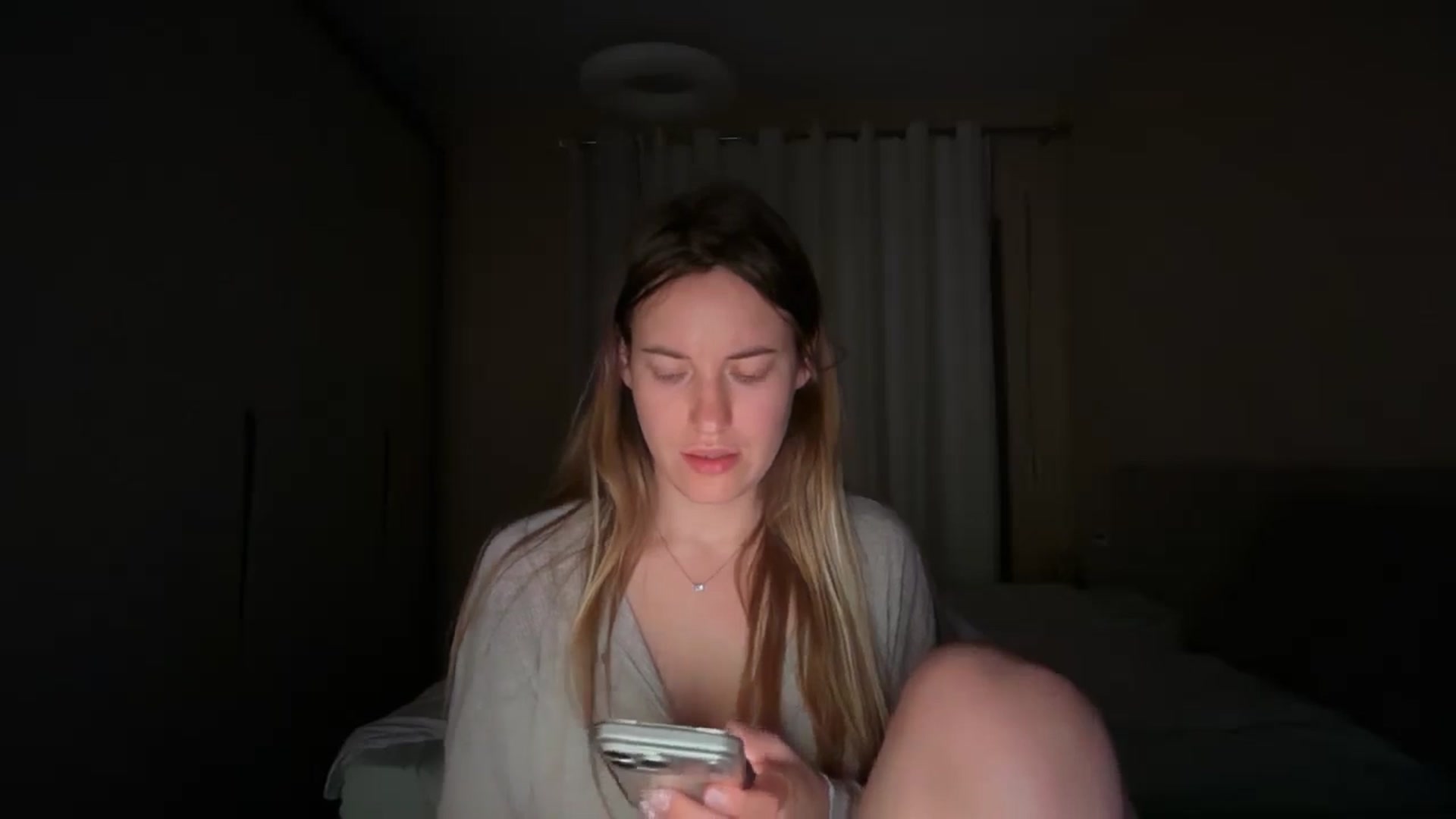 Gallery image thumbnail from Taxes_Suck's myfreecams stream on, 04/22/2026, 14:43 image 16 of 20