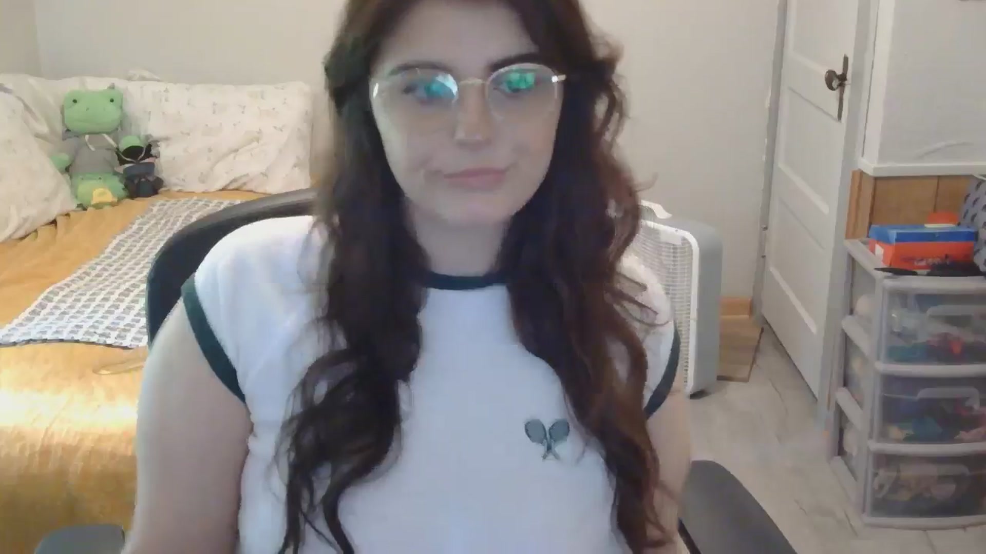 Gallery image thumbnail from TayExe's myfreecams stream on, 07/06/2025, 20:32 image 14 of 20