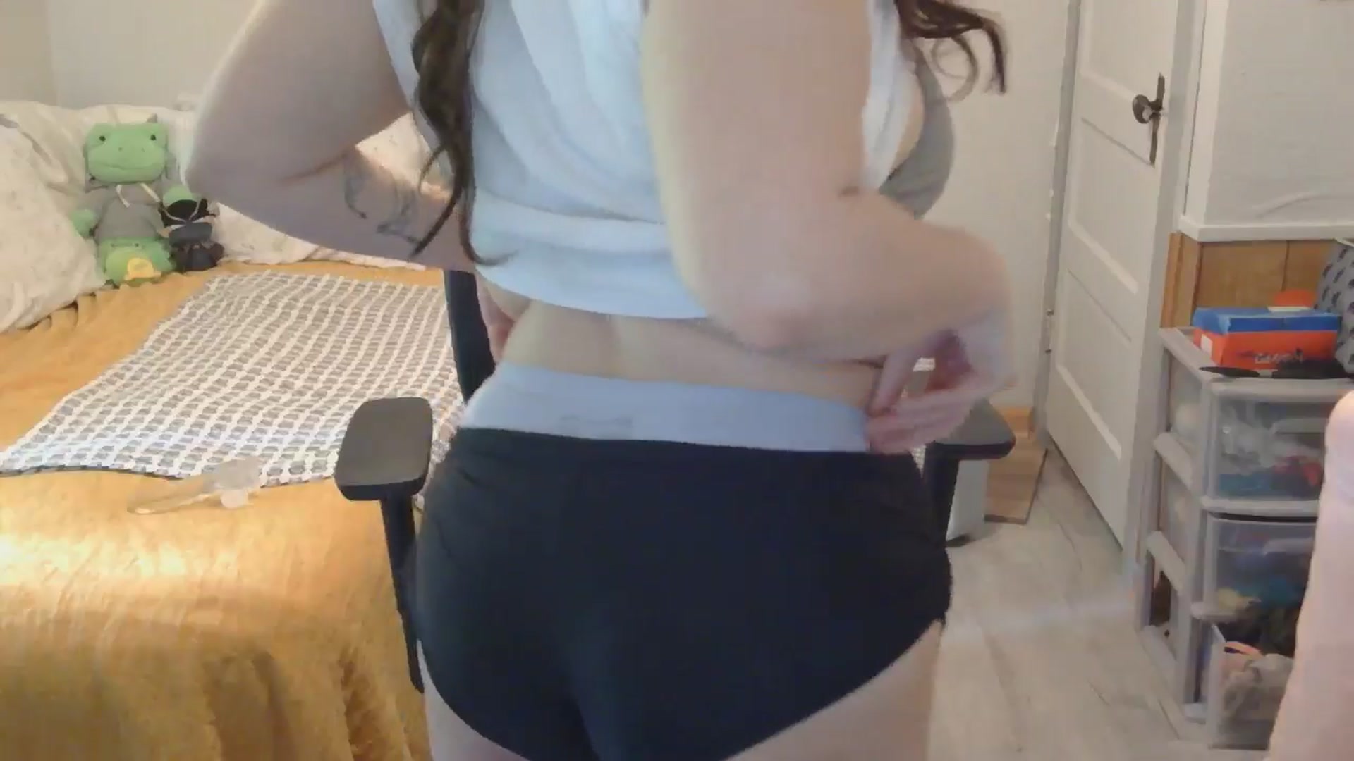 Gallery image thumbnail from TayExe's myfreecams stream on, 07/06/2025, 20:32 image 4 of 20