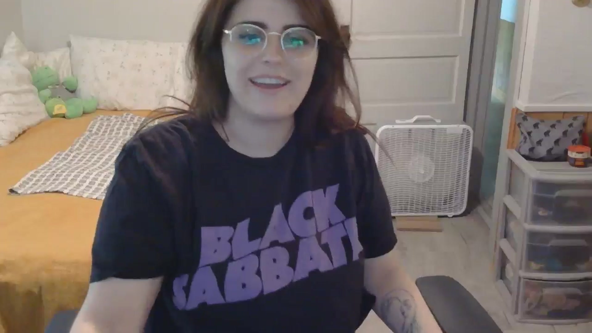 Gallery image thumbnail from TayExe's myfreecams stream on, 07/07/2025, 18:00 image 12 of 20