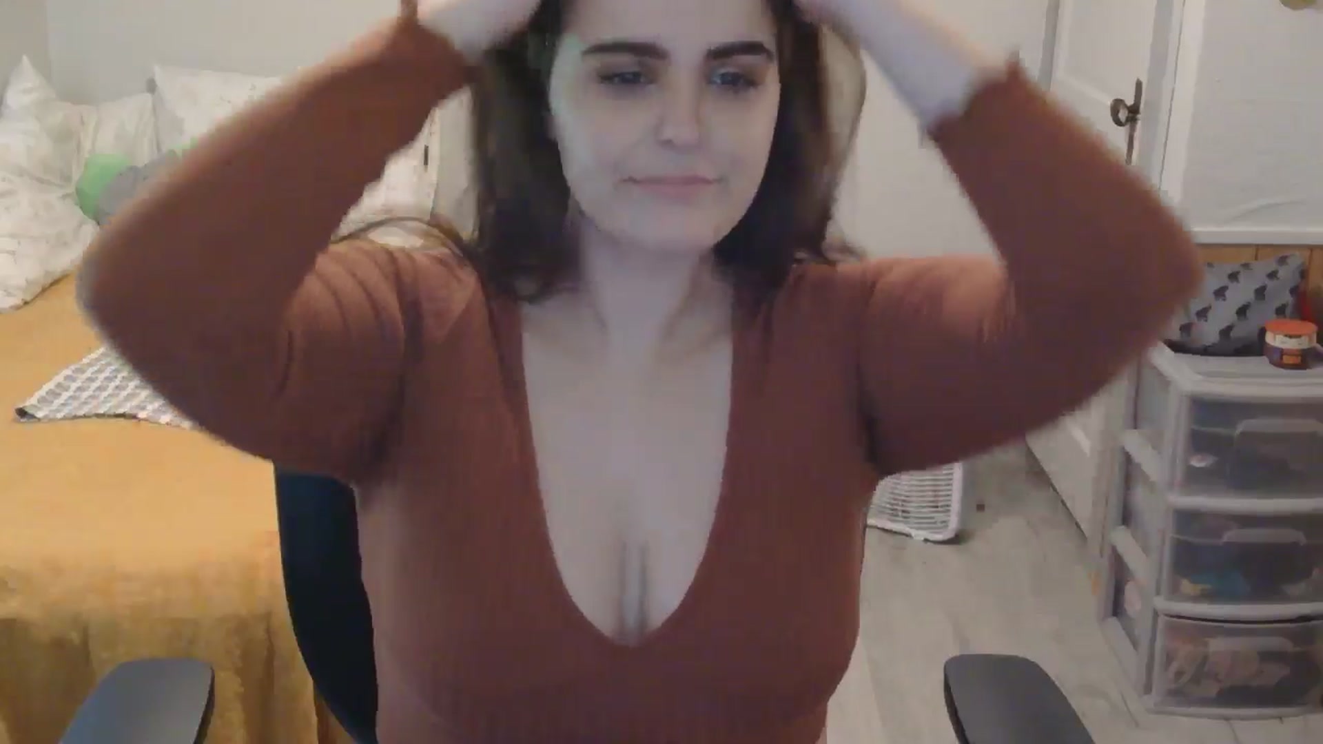 Gallery image thumbnail from TayExe's myfreecams stream on, 07/07/2025, 19:34 image 5 of 20