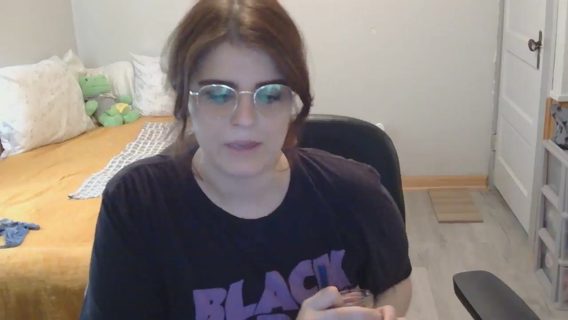 Gallery image thumbnail from TayExe's myfreecams stream on, 07/07/2025, 21:31 image 12 of 20