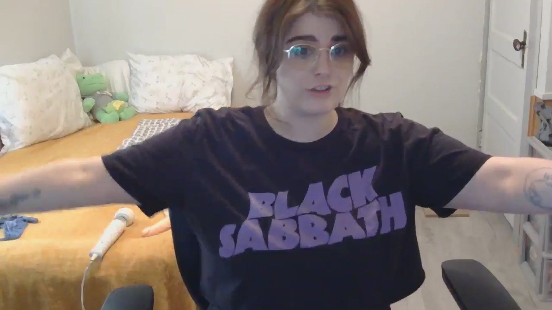 Gallery image thumbnail from TayExe's myfreecams stream on, 07/07/2025, 21:31 image 14 of 20