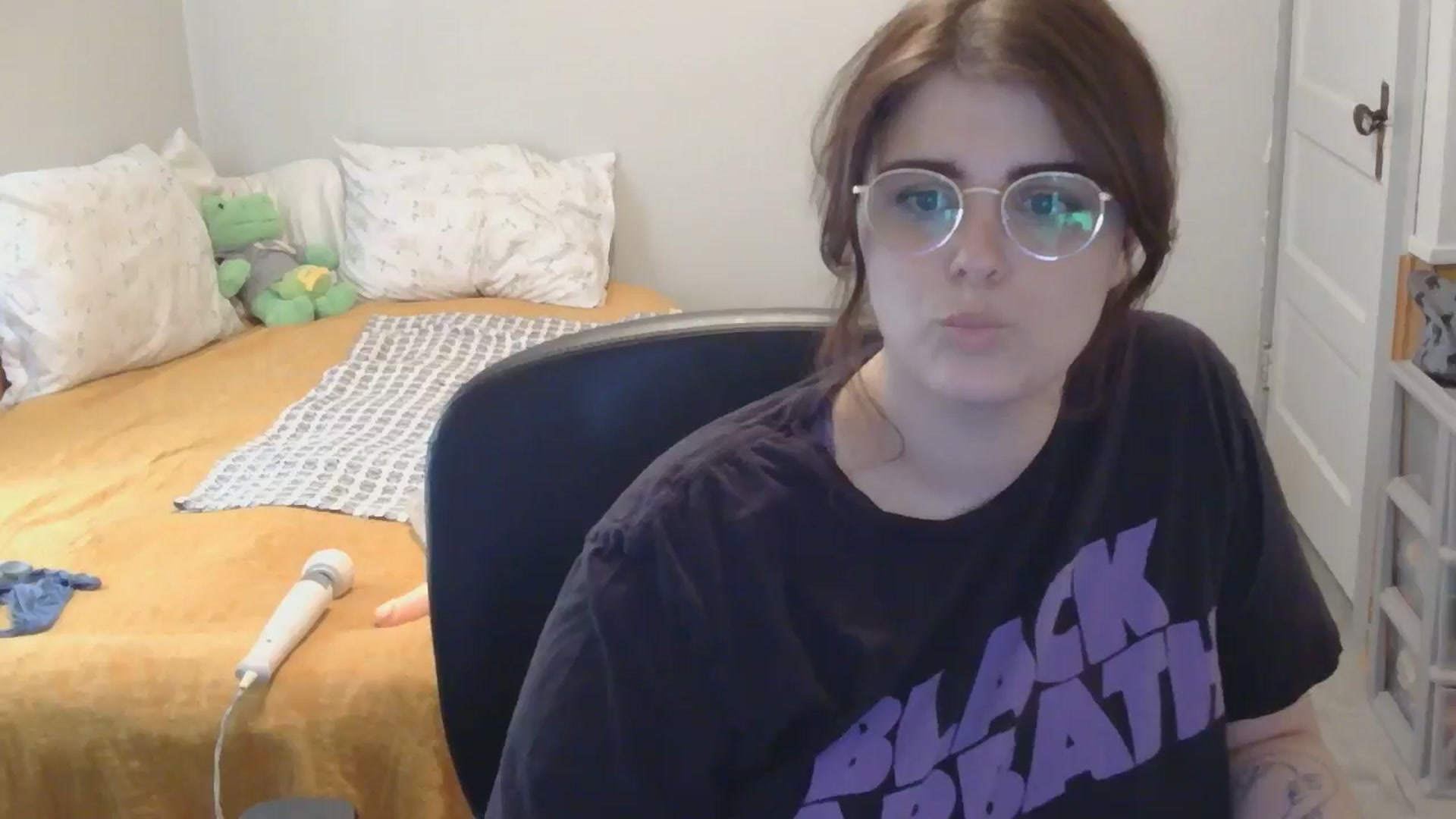 Gallery image thumbnail from TayExe's myfreecams stream on, 07/07/2025, 21:31 image 13 of 20