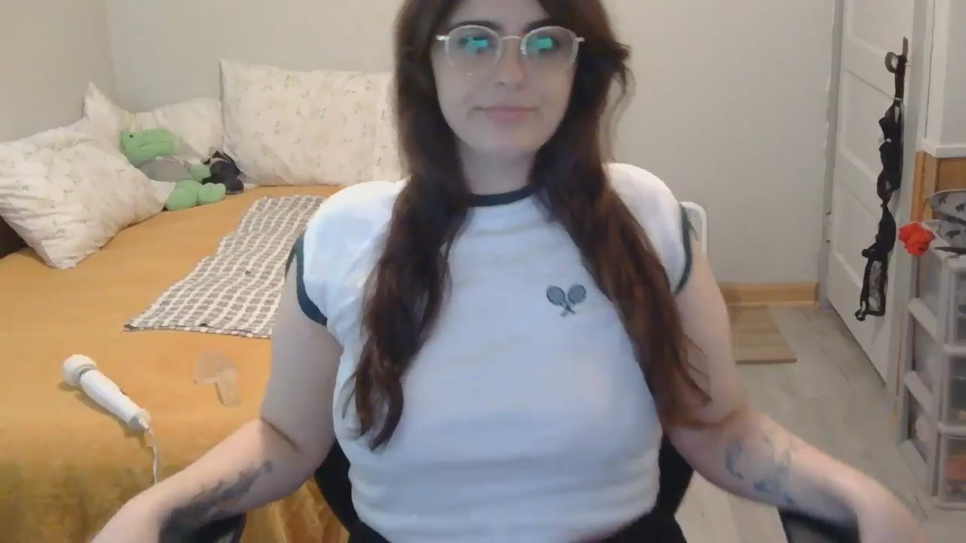 Gallery image thumbnail from TayExe's myfreecams stream on, 07/08/2025, 19:24 image 19 of 20