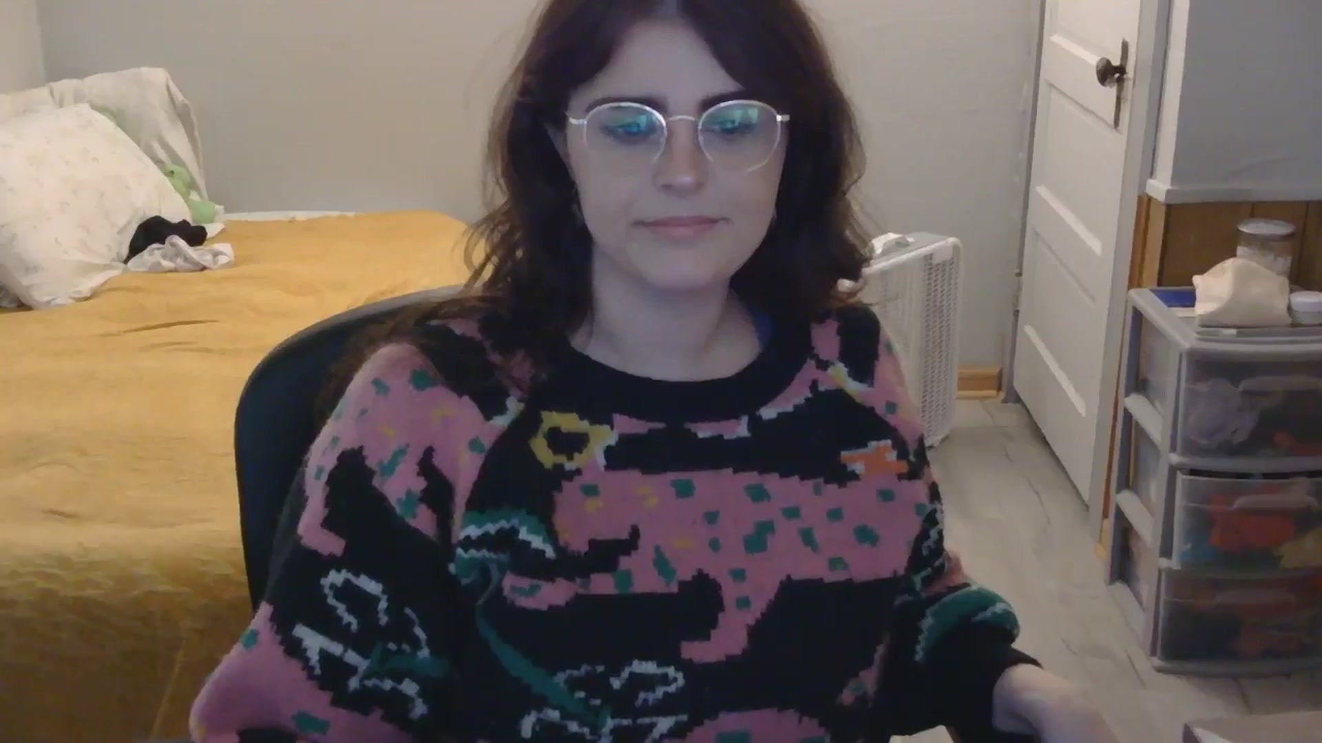 Gallery image thumbnail from TayExe's myfreecams stream on, 08/20/2025, 17:05 image 15 of 20