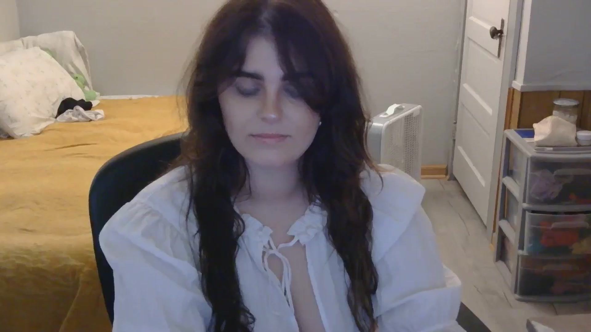 Gallery image thumbnail from TayExe's myfreecams stream on, 08/20/2025, 17:27 image 4 of 20