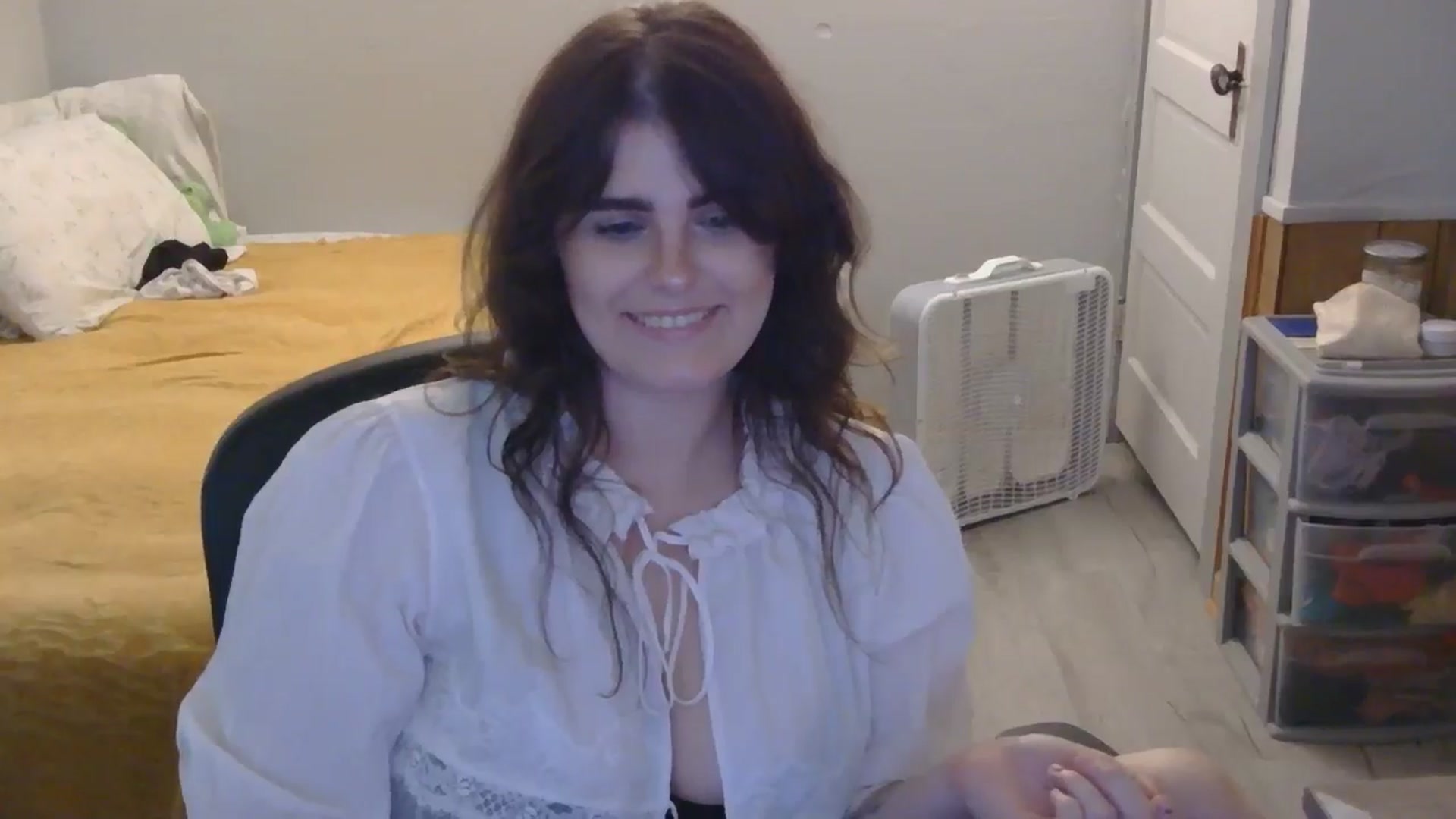 Gallery image thumbnail from TayExe's myfreecams stream on, 08/20/2025, 18:00 image 6 of 20