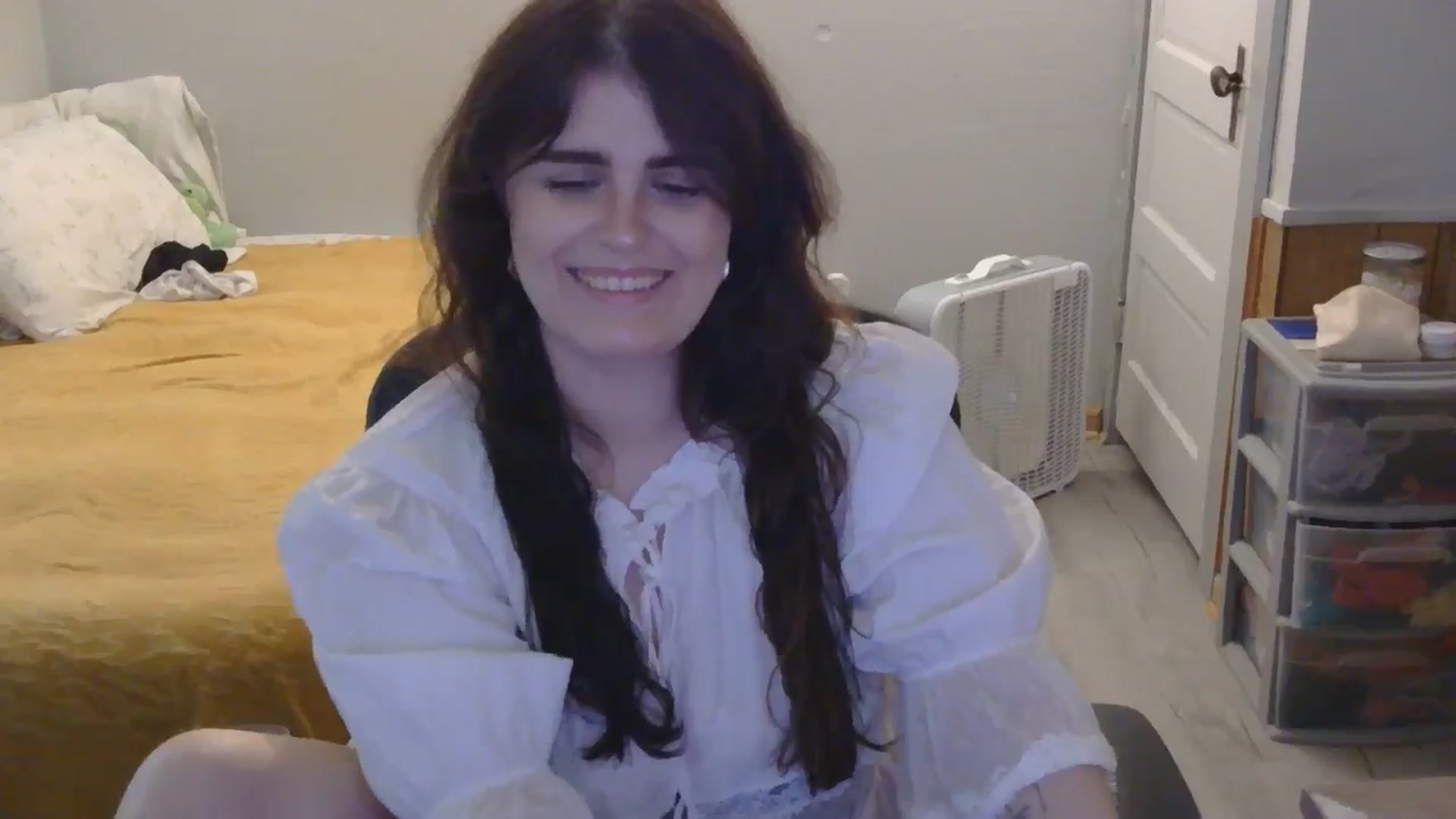Gallery image thumbnail from TayExe's myfreecams stream on, 08/20/2025, 18:00 image 14 of 20