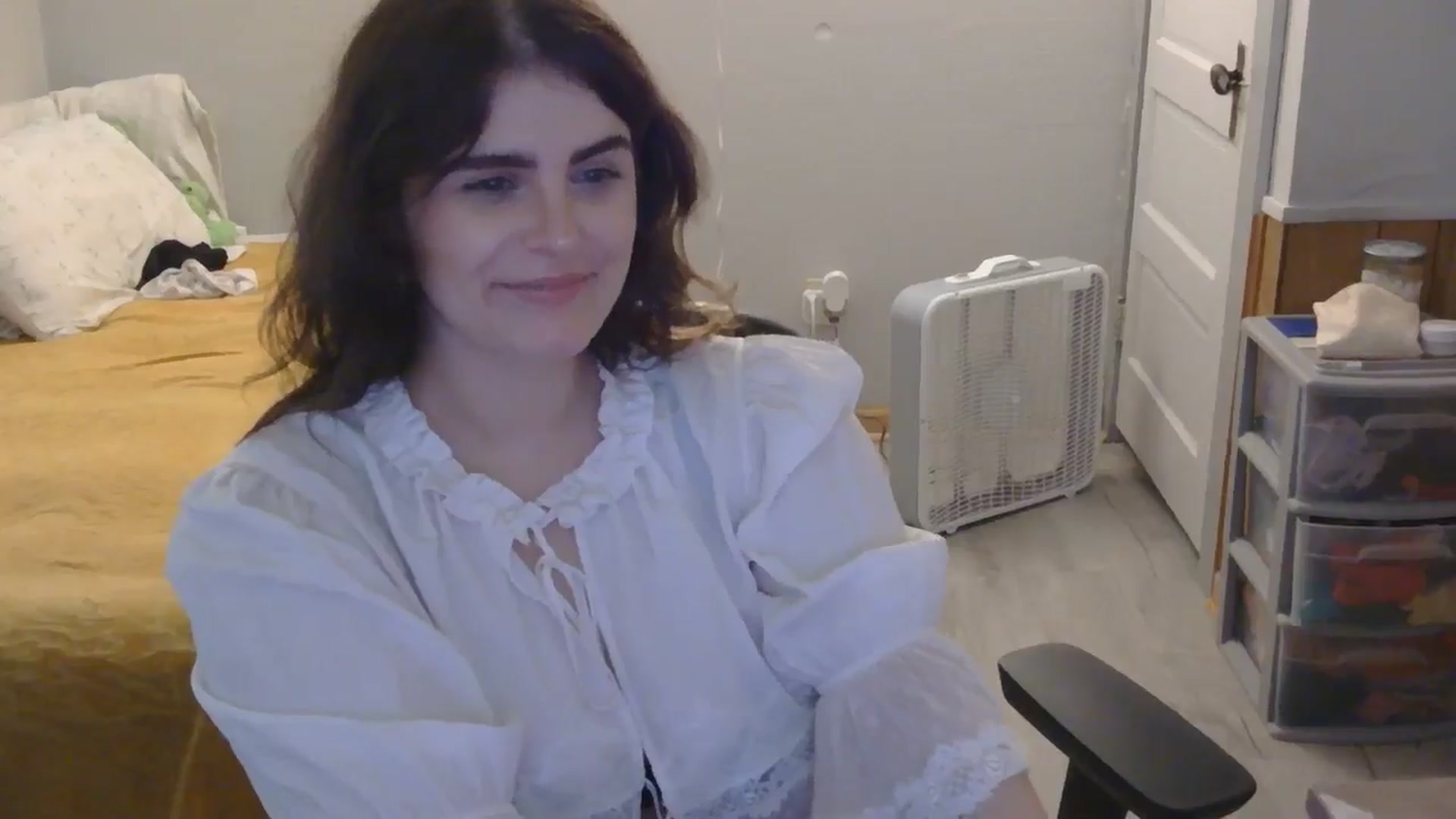 Gallery image thumbnail from TayExe's myfreecams stream on, 08/20/2025, 18:00 image 8 of 20