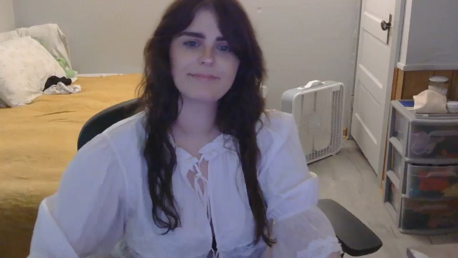 Gallery image thumbnail from TayExe's myfreecams stream on, 08/20/2025, 18:00 image 11 of 20