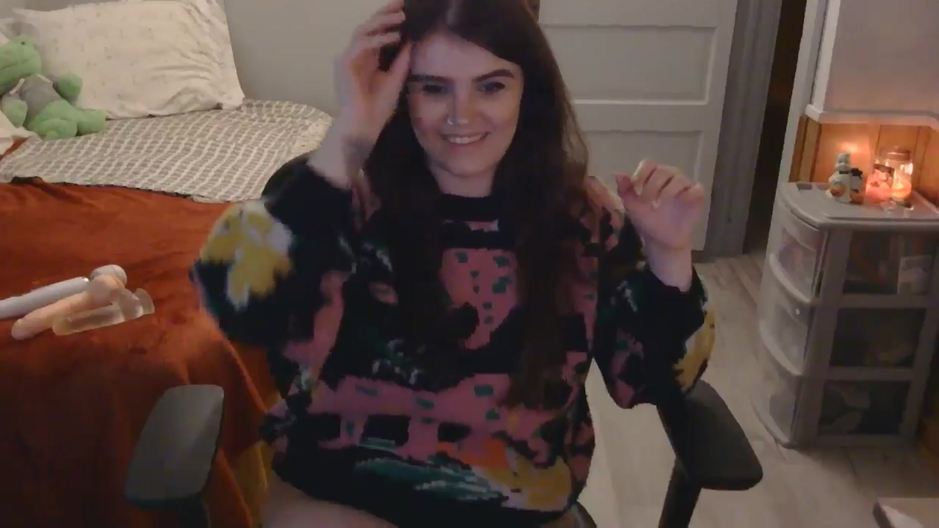 Gallery image thumbnail from TayExe's myfreecams stream on, 11/06/2025, 24:52 image 18 of 20