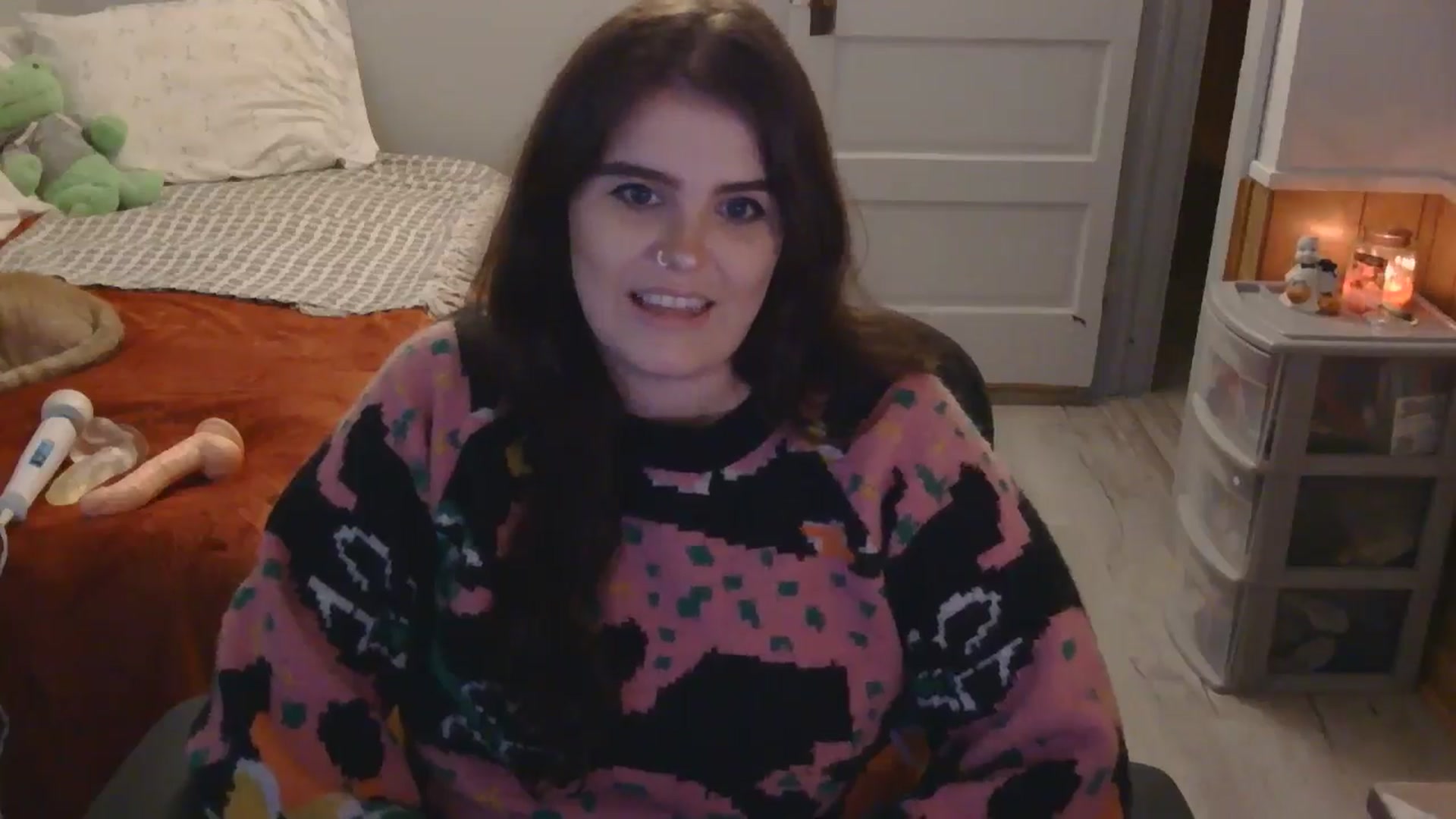 Gallery image thumbnail from TayExe's myfreecams stream on, 11/06/2025, 01:15 image 10 of 20