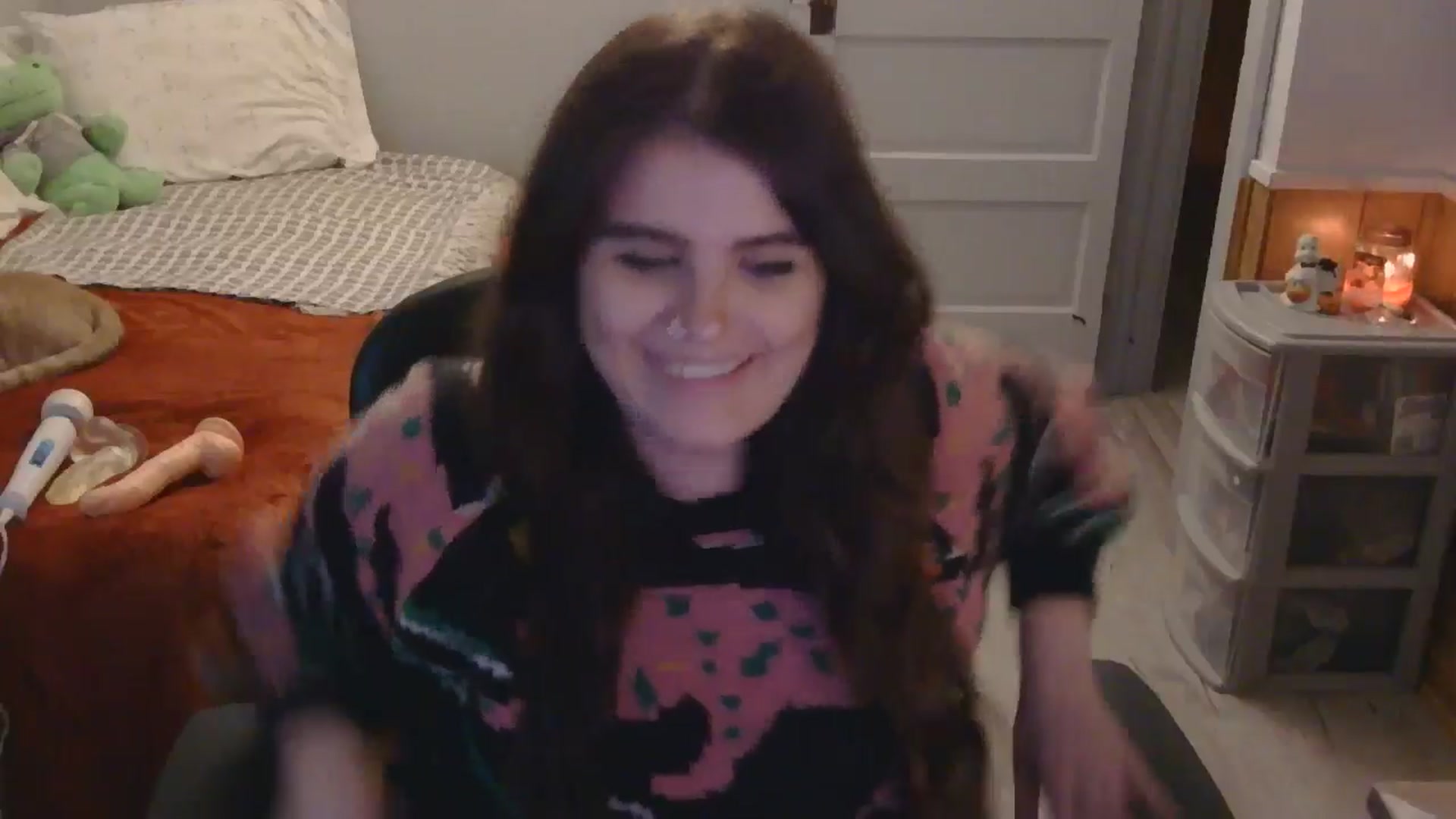 Gallery image thumbnail from TayExe's myfreecams stream on, 11/06/2025, 01:15 image 13 of 20