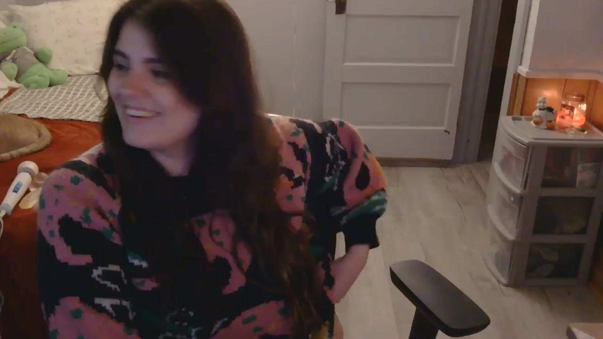 Gallery image thumbnail from TayExe's myfreecams stream on, 11/06/2025, 01:15 image 17 of 20