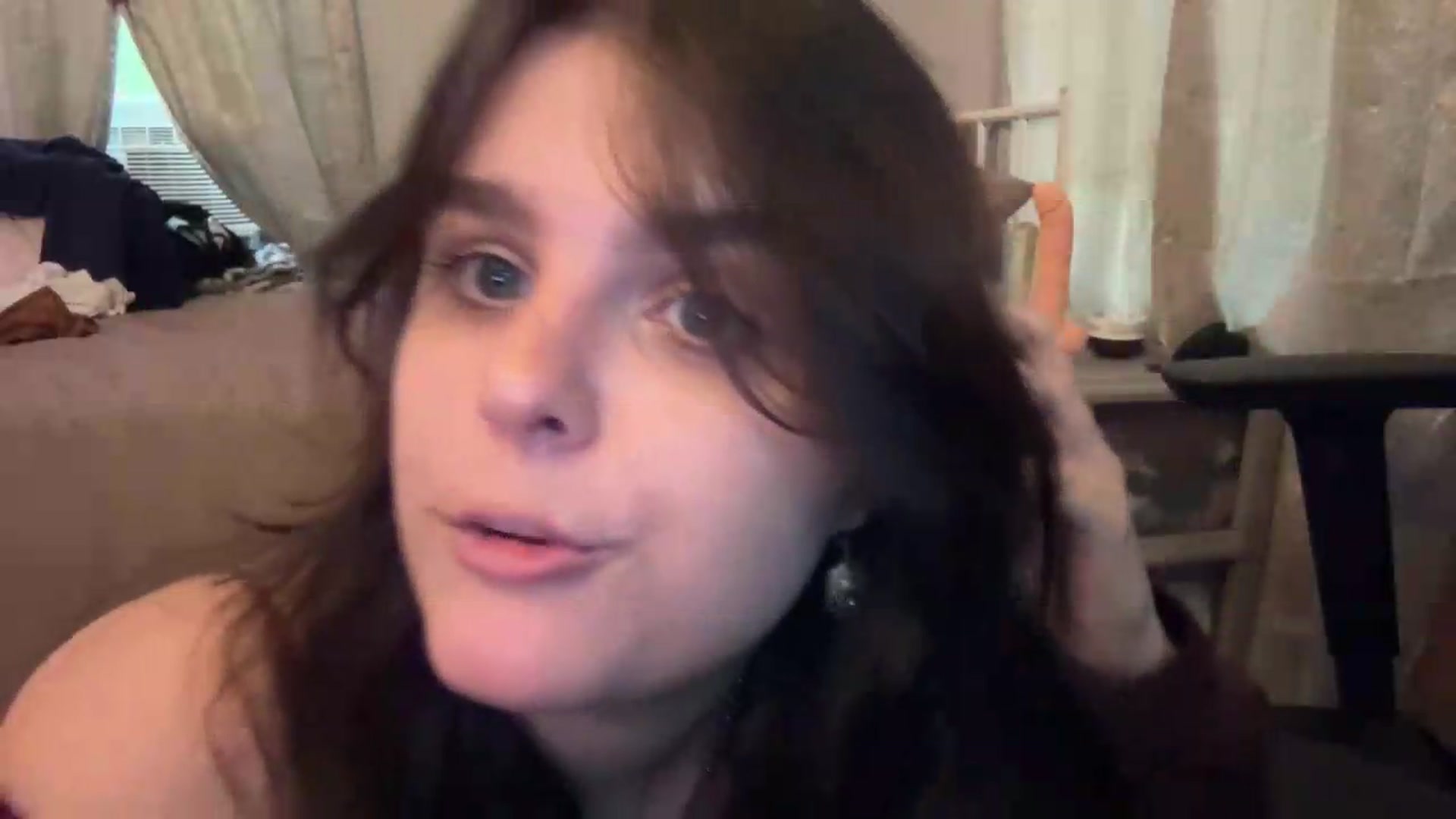 Gallery image thumbnail from TayExe's myfreecams stream on, 08/05/2026, 20:22 image 15 of 20