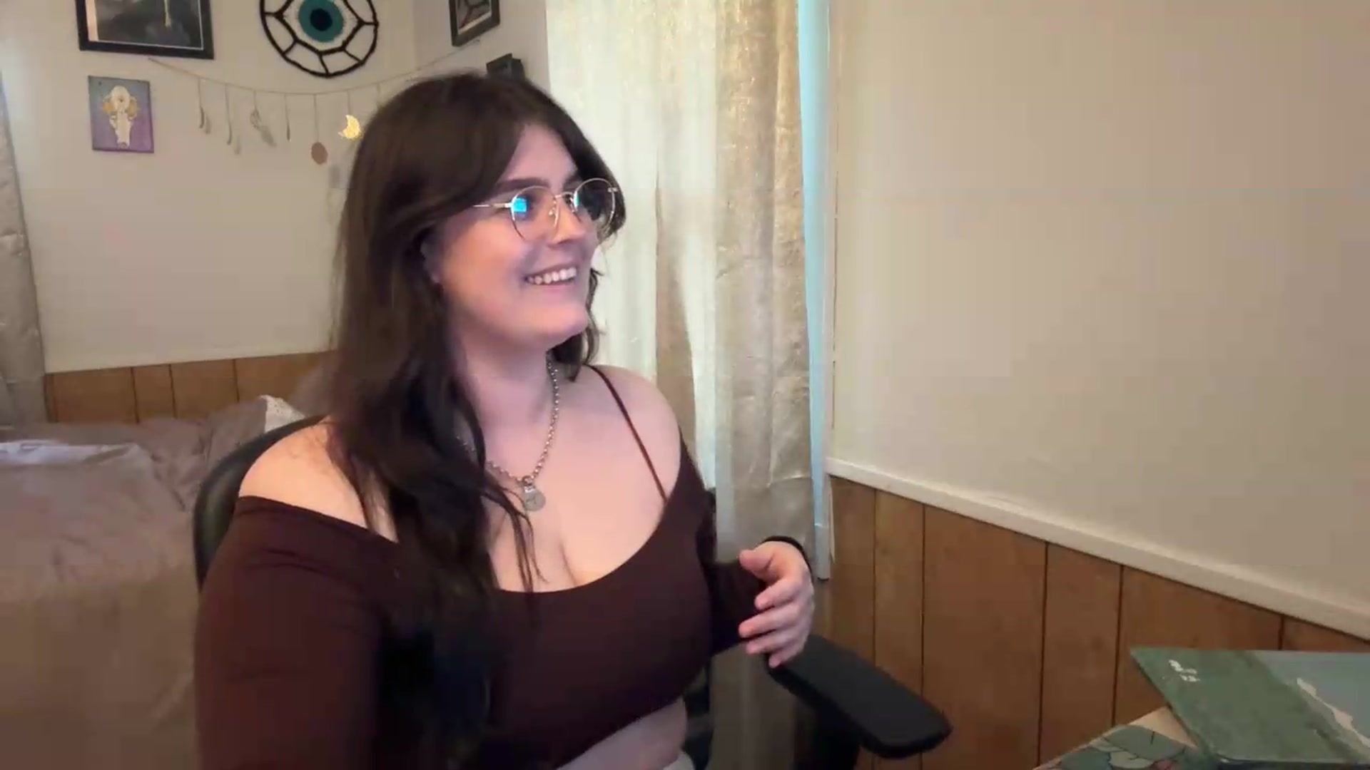 Gallery image thumbnail from TayExe's myfreecams stream on, 08/05/2026, 20:22 image 8 of 20