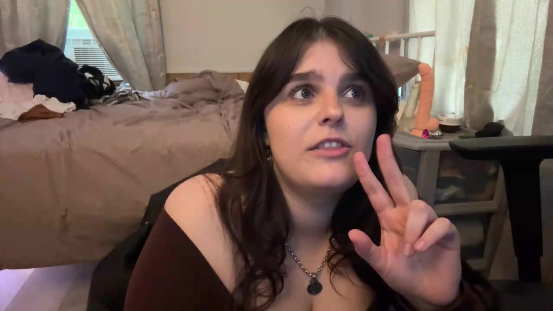 Gallery image thumbnail from TayExe's myfreecams stream on, 08/05/2026, 20:53 image 18 of 20