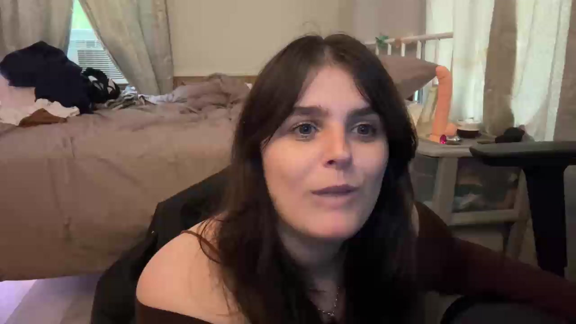 Gallery image thumbnail from TayExe's myfreecams stream on, 08/05/2026, 20:53 image 19 of 20