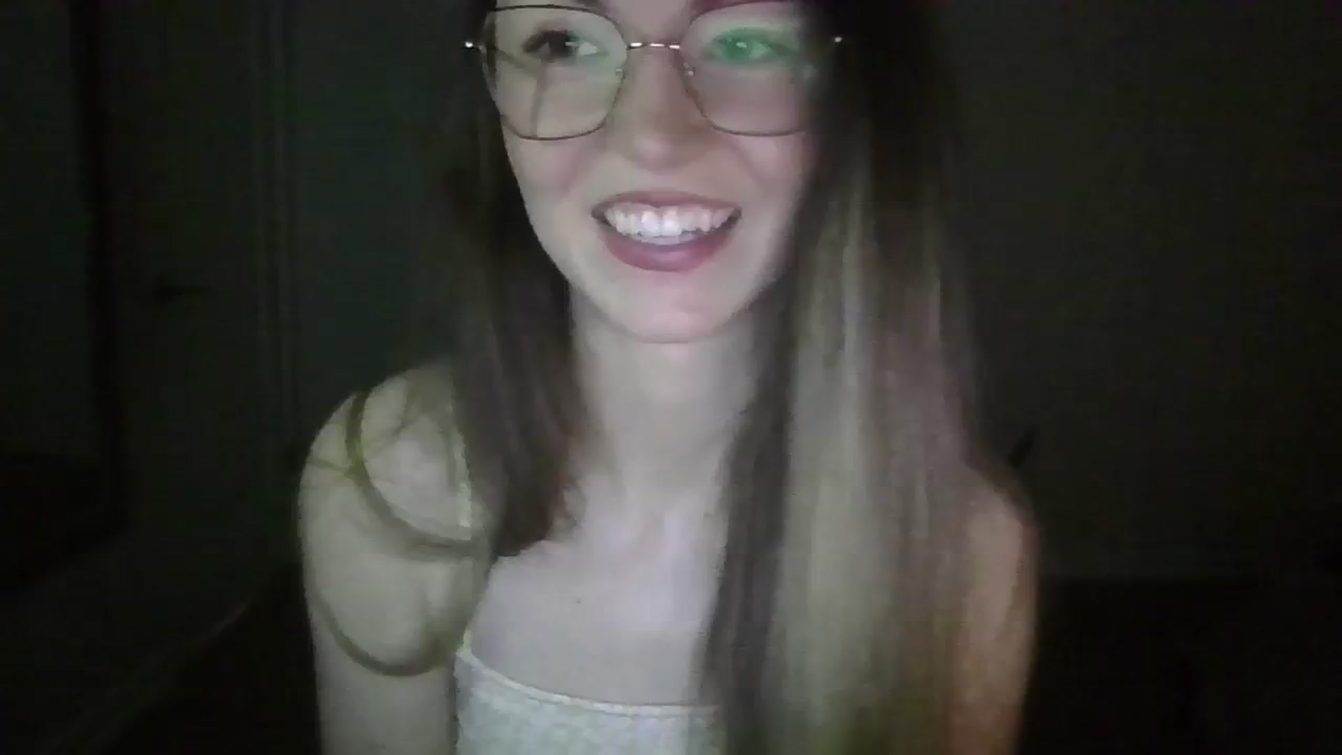 Gallery image thumbnail from TayTime's myfreecams stream on, 10/23/2023, 02:05 image 11 of 20