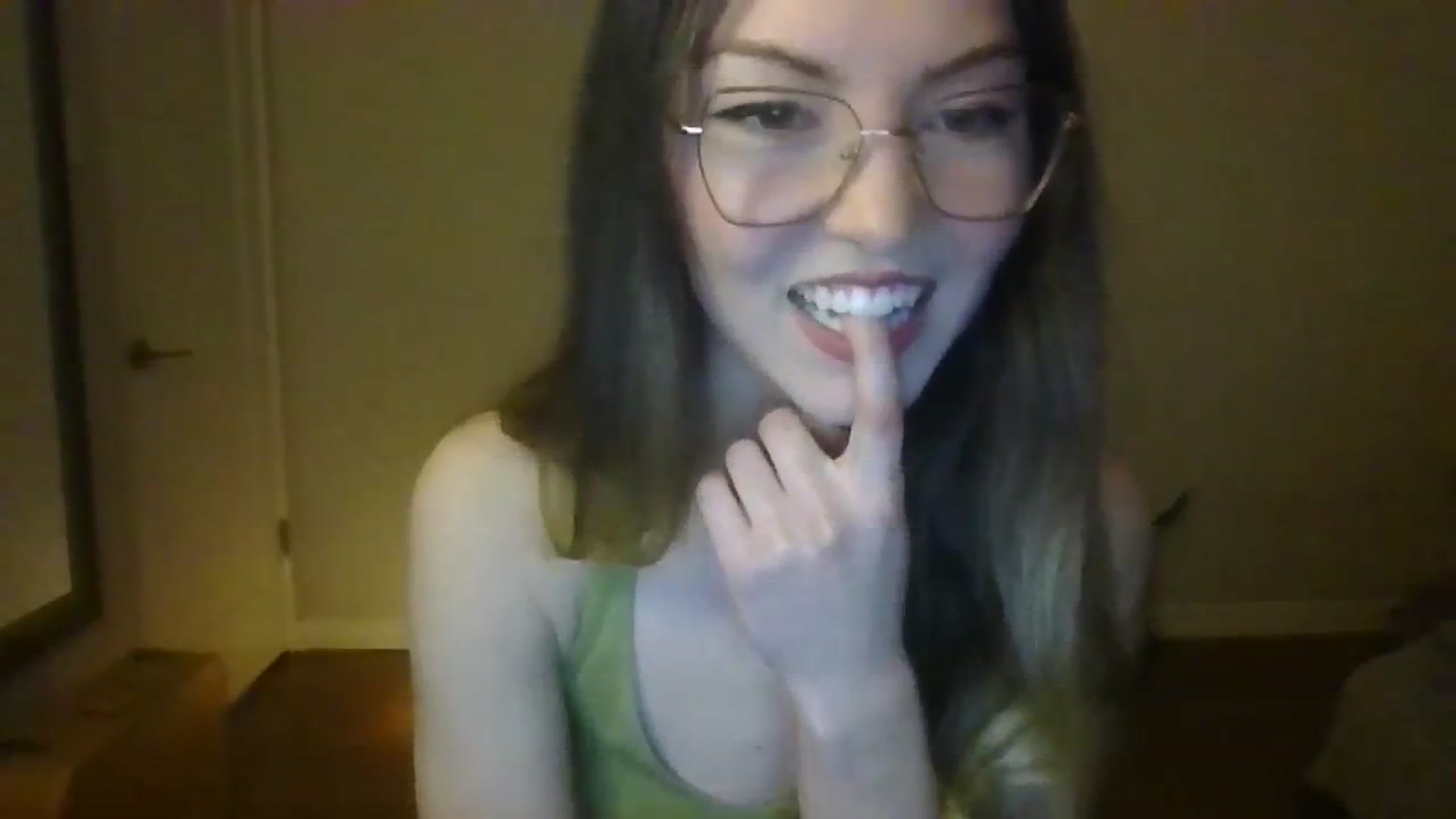 Gallery image thumbnail from TayTime's myfreecams stream on, 10/25/2023, 02:12 image 14 of 20
