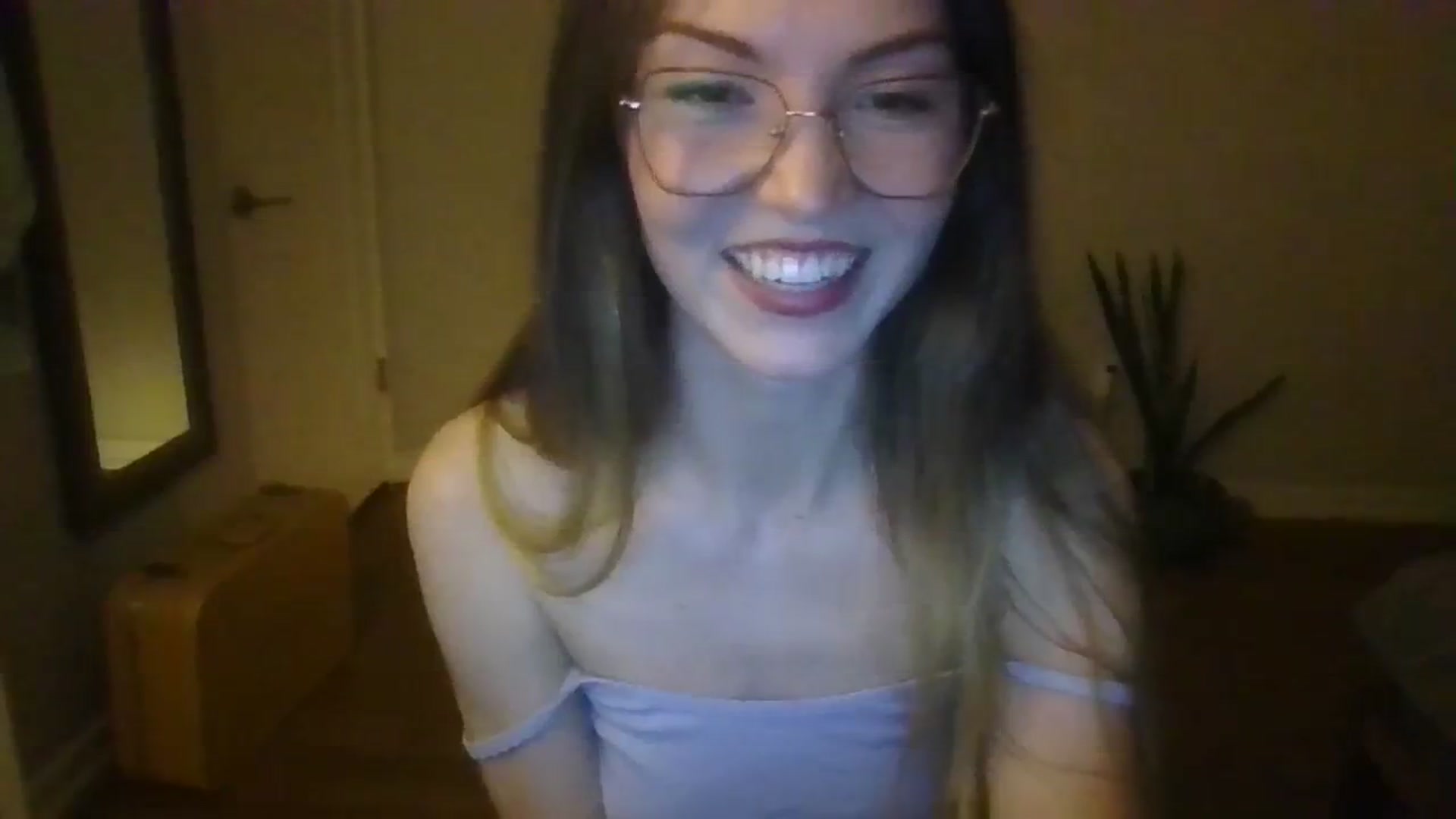 Gallery image thumbnail from TayTime's myfreecams stream on, 10/27/2023, 02:14 image 10 of 20