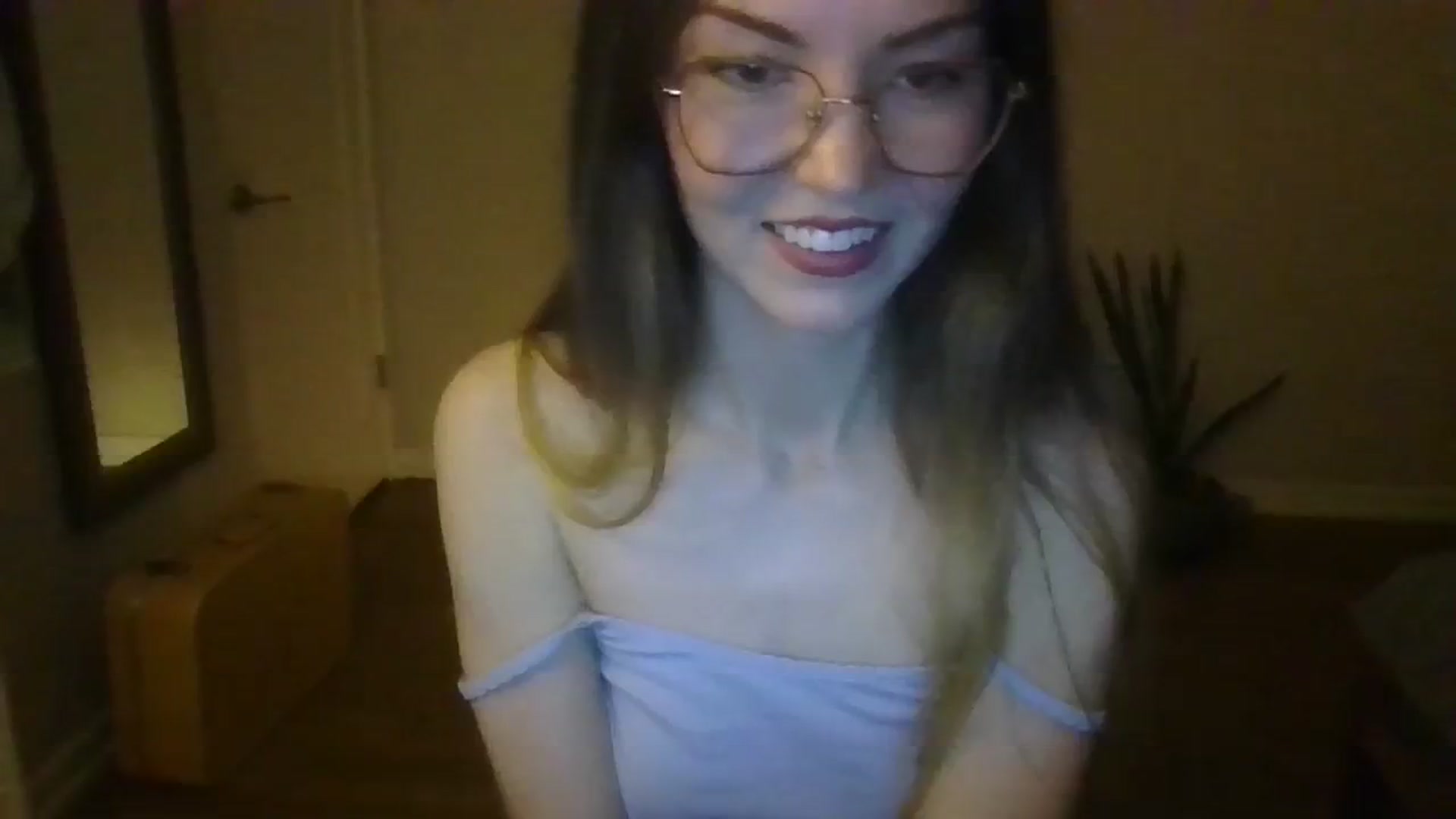 Gallery image thumbnail from TayTime's myfreecams stream on, 10/27/2023, 02:14 image 9 of 20
