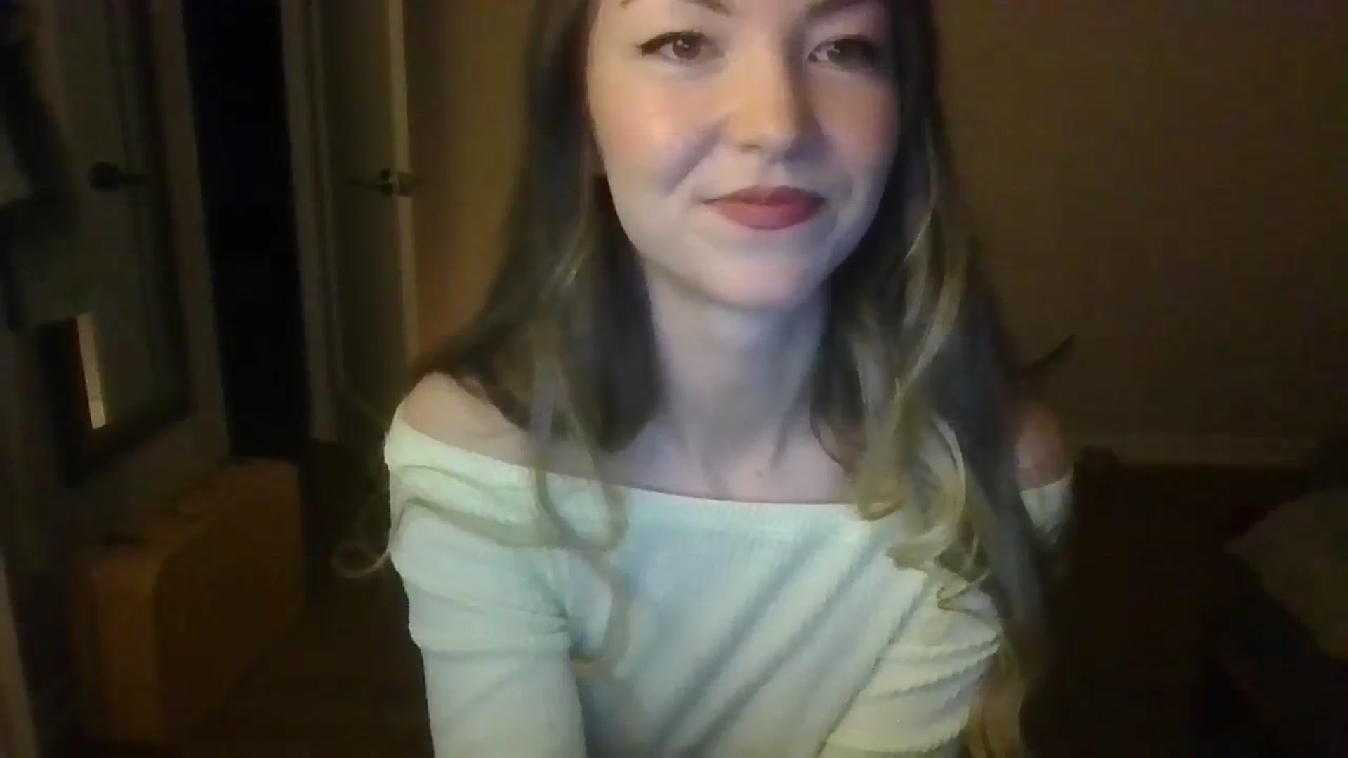 Gallery image thumbnail from TayTime's myfreecams stream on, 10/28/2023, 03:20 image 5 of 20