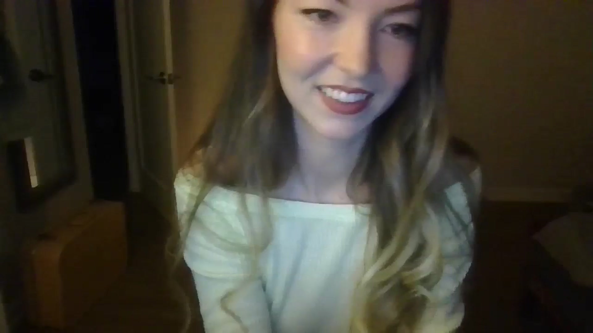 Gallery image thumbnail from TayTime's myfreecams stream on, 10/28/2023, 03:20 image 16 of 20