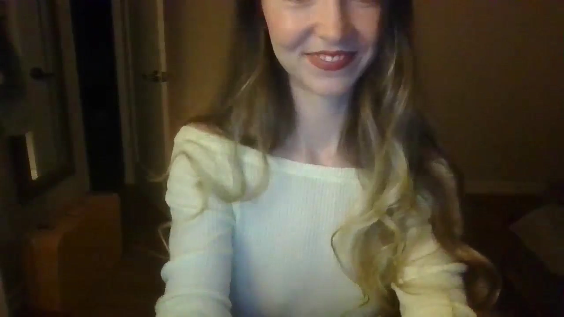 Gallery image thumbnail from TayTime's myfreecams stream on, 10/28/2023, 03:20 image 13 of 20