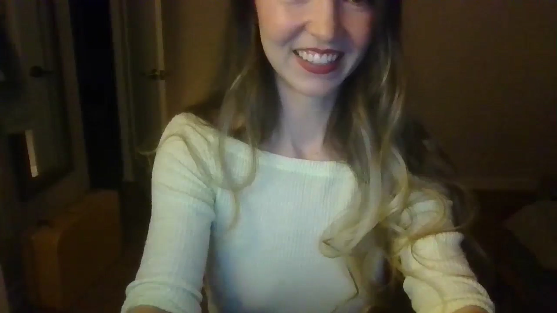 Gallery image thumbnail from TayTime's myfreecams stream on, 10/28/2023, 03:20 image 12 of 20
