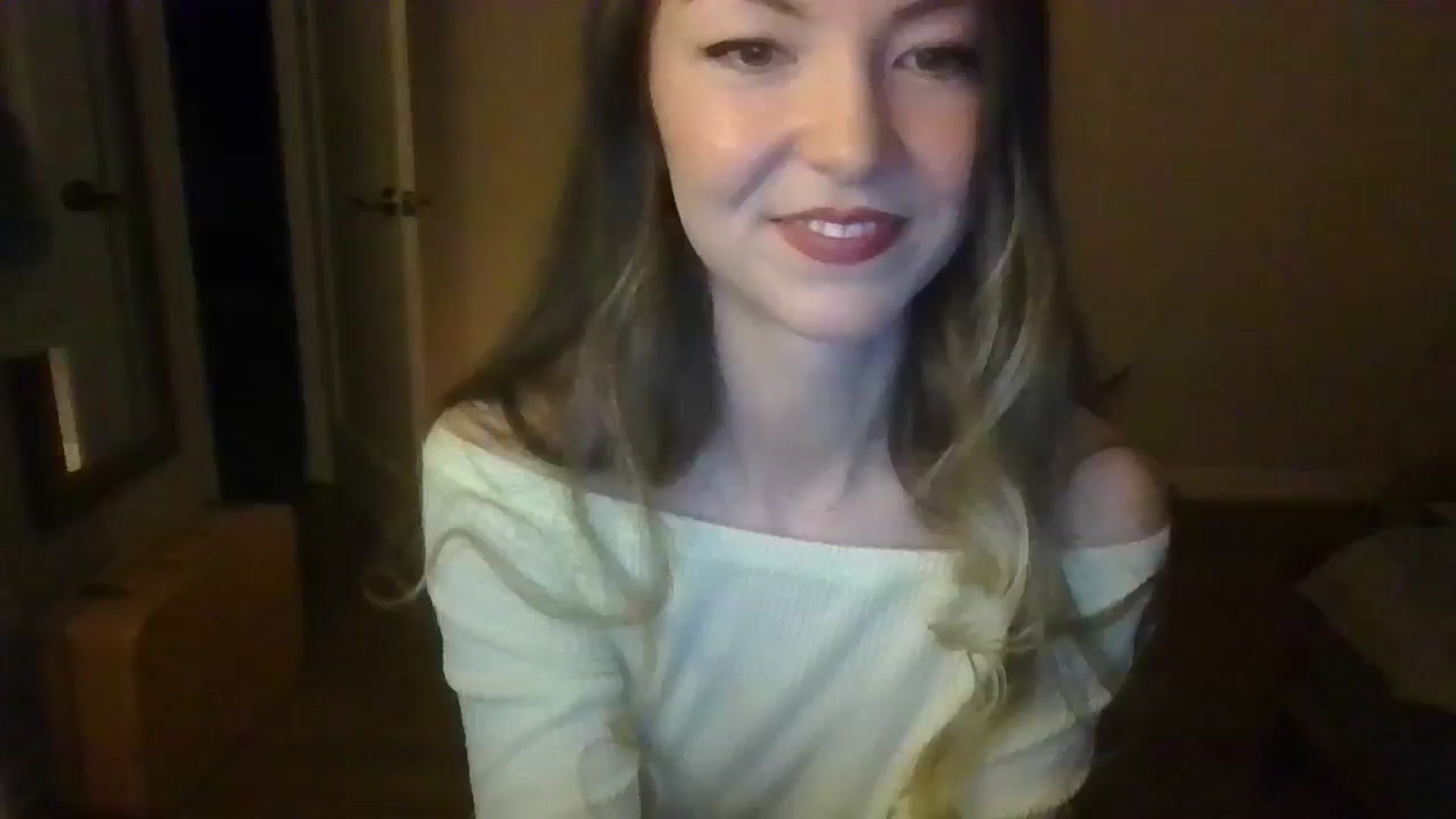 Gallery image thumbnail from TayTime's myfreecams stream on, 10/28/2023, 03:20 image 10 of 20
