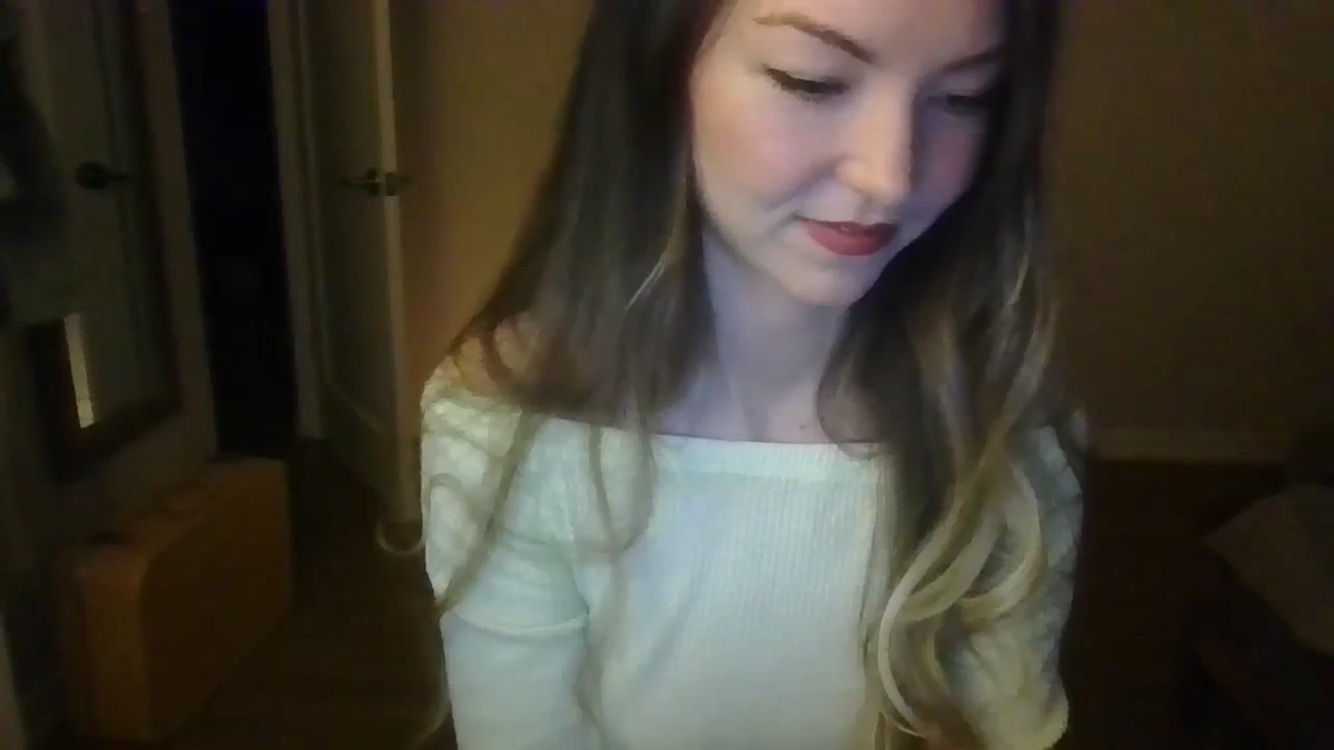 Gallery image thumbnail from TayTime's myfreecams stream on, 10/28/2023, 03:20 image 18 of 20