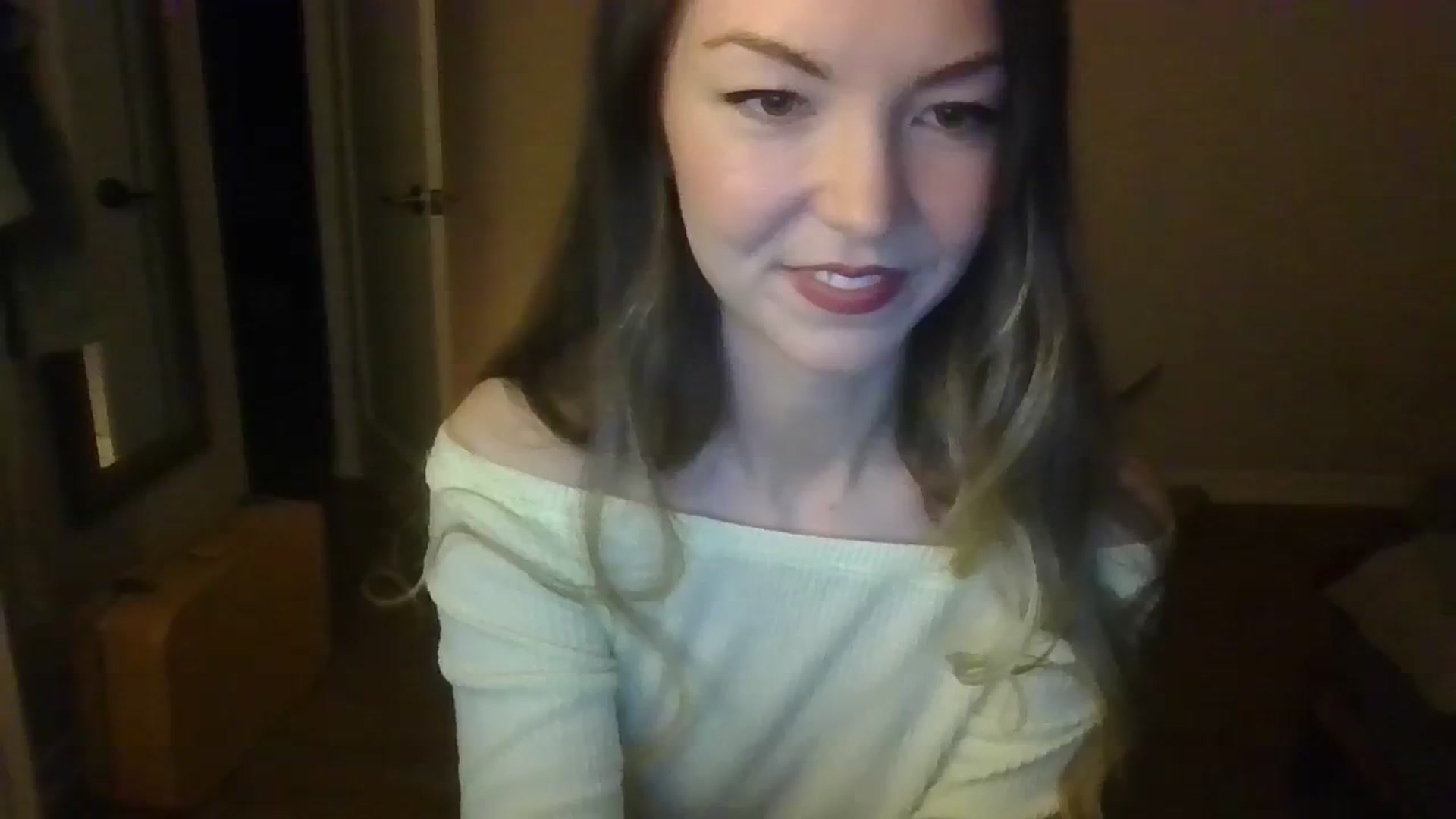 Gallery image thumbnail from TayTime's myfreecams stream on, 10/28/2023, 03:20 image 4 of 20