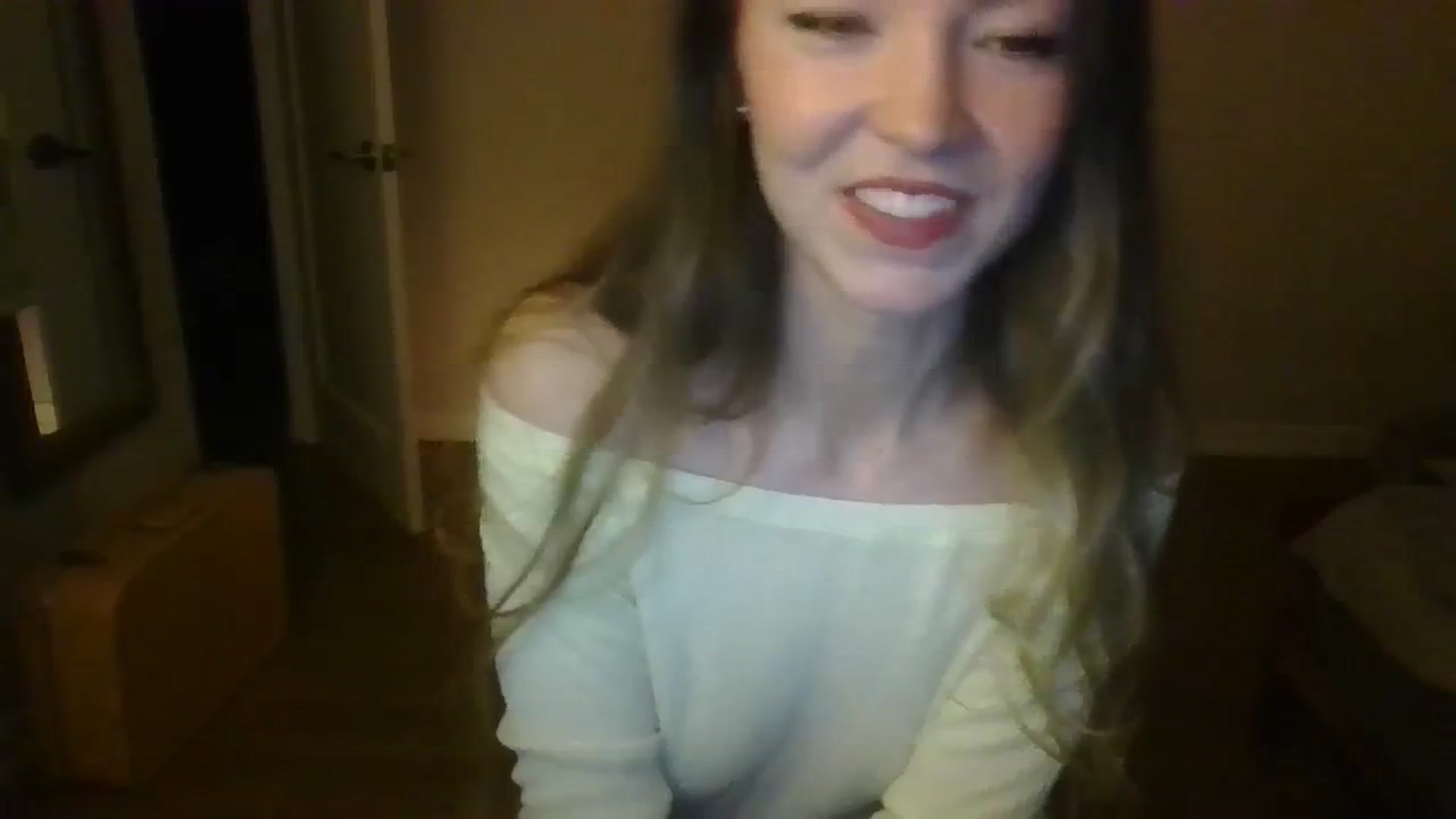 Gallery image thumbnail from TayTime's myfreecams stream on, 10/28/2023, 04:38 image 6 of 20