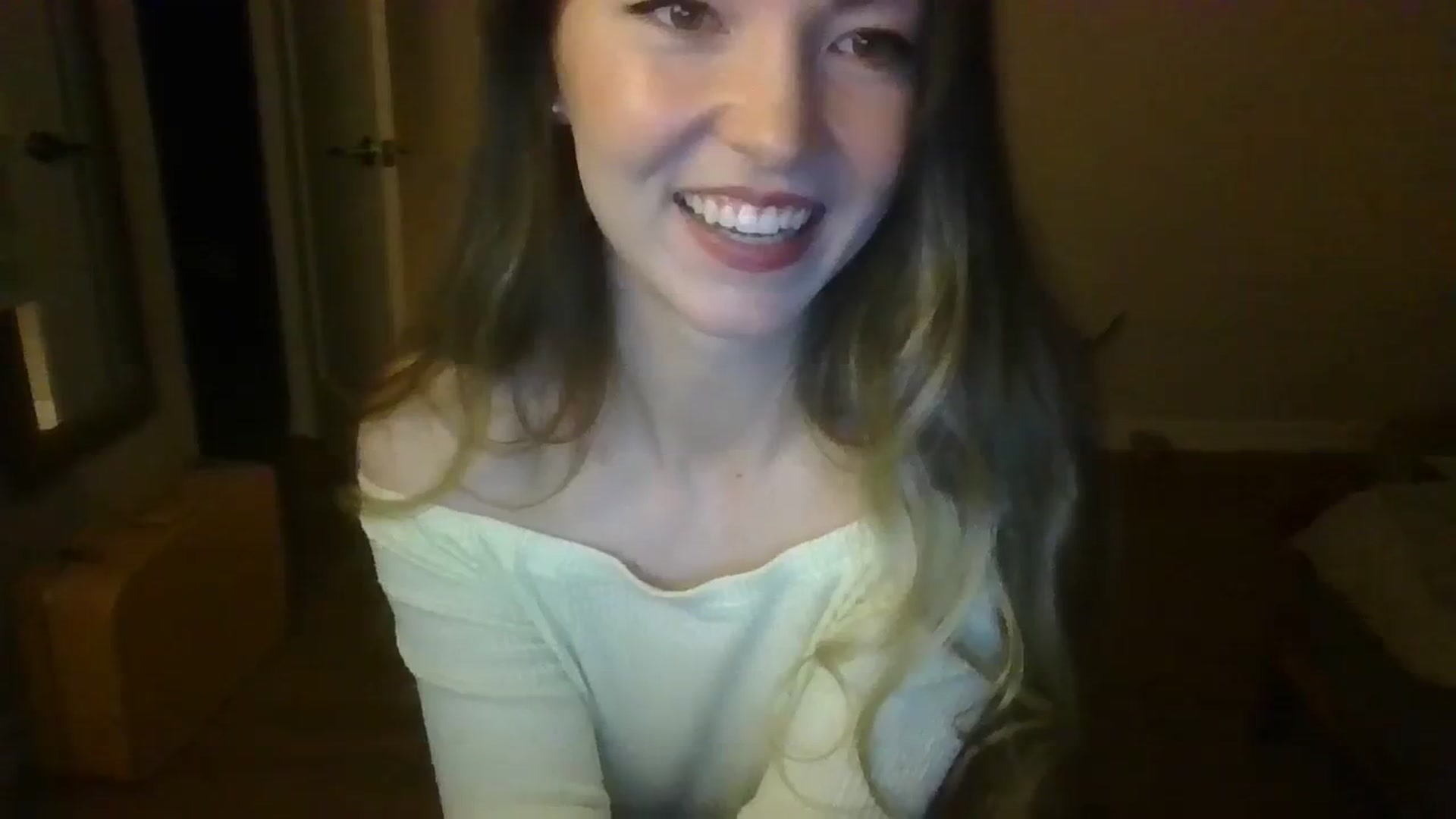 Gallery image thumbnail from TayTime's myfreecams stream on, 10/28/2023, 04:38 image 4 of 20