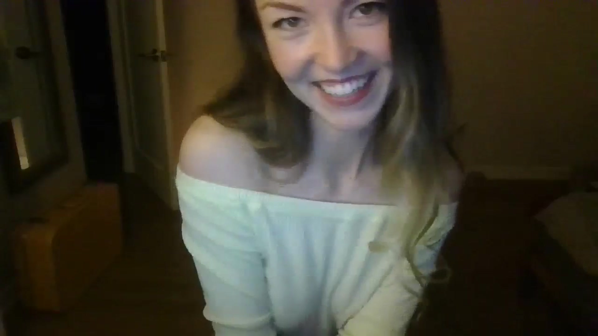 Gallery image thumbnail from TayTime's myfreecams stream on, 10/28/2023, 04:38 image 11 of 20