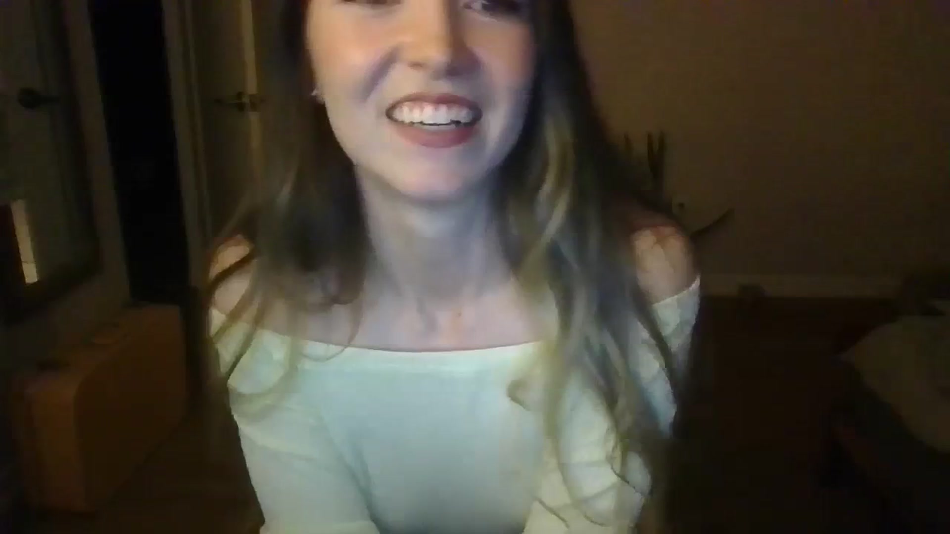 Gallery image thumbnail from TayTime's myfreecams stream on, 10/28/2023, 04:38 image 5 of 20