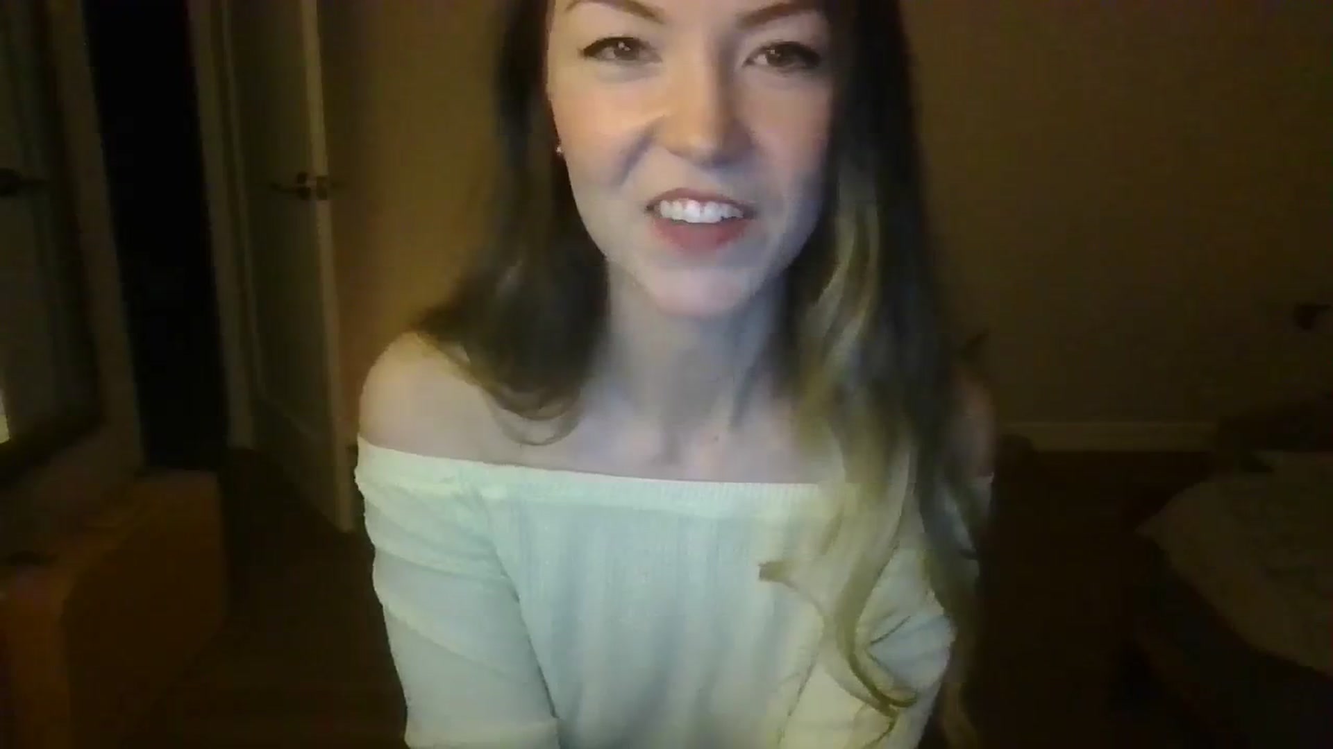 Gallery image thumbnail from TayTime's myfreecams stream on, 10/28/2023, 04:38 image 12 of 20