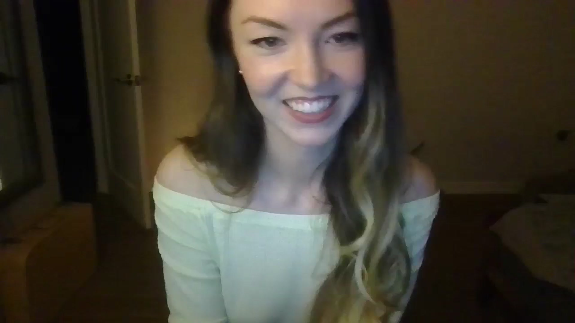 Gallery image thumbnail from TayTime's myfreecams stream on, 10/28/2023, 04:38 image 19 of 20