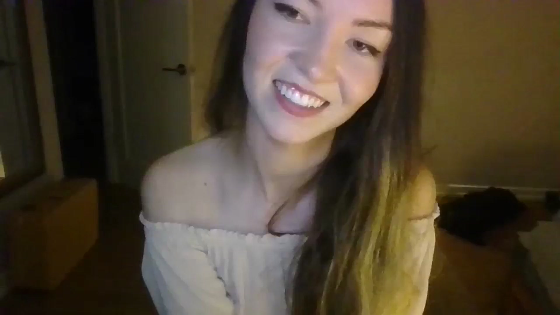 Gallery image thumbnail from TayTime's myfreecams stream on, 11/04/2023, 03:06 image 8 of 20