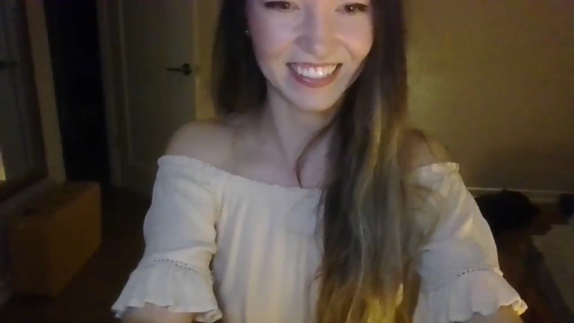 Gallery image thumbnail from TayTime's myfreecams stream on, 11/04/2023, 03:06 image 11 of 20