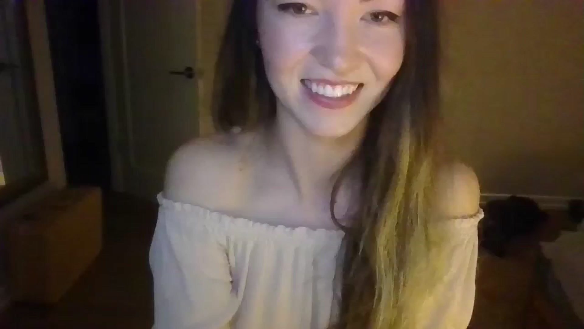 Gallery image thumbnail from TayTime's myfreecams stream on, 11/04/2023, 03:06 image 3 of 20