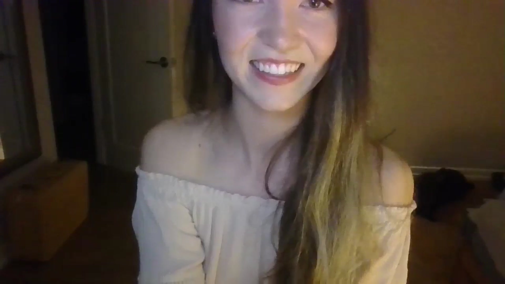 Gallery image thumbnail from TayTime's myfreecams stream on, 11/04/2023, 03:06 image 7 of 20