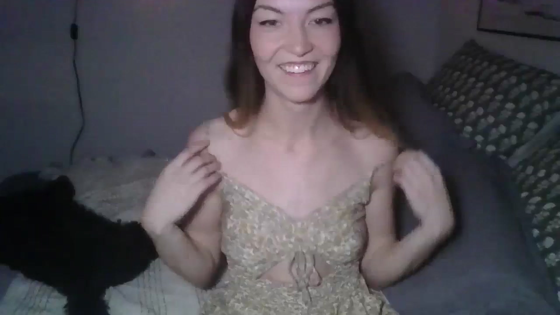 Gallery image thumbnail from TayTime's myfreecams stream on, 11/08/2023, 03:44 image 2 of 20
